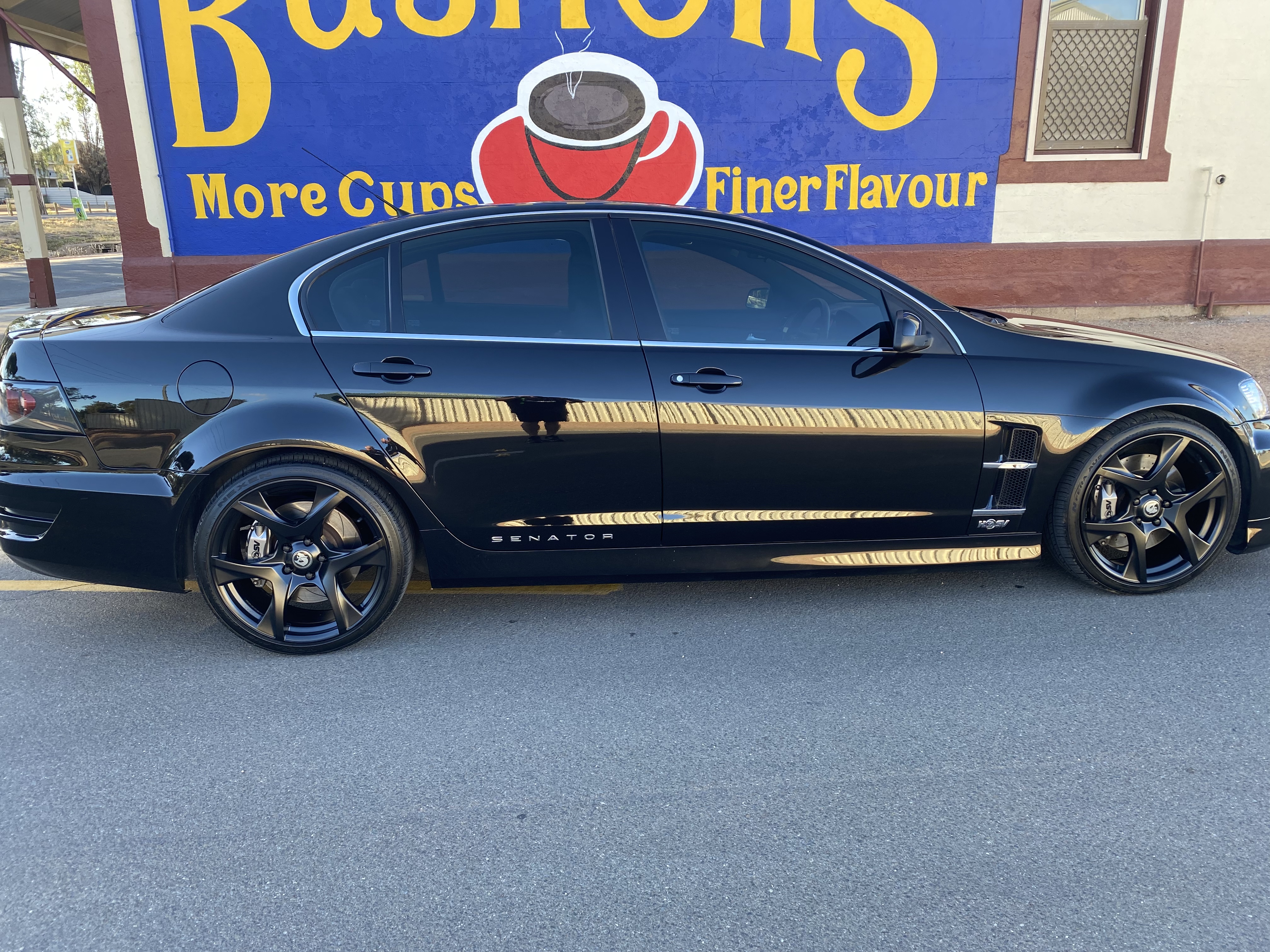 2009 HSV SENATOR E2 SERIES SIGNATURE 6 SP AUTO ACTIVE SEQ 4D SEDAN