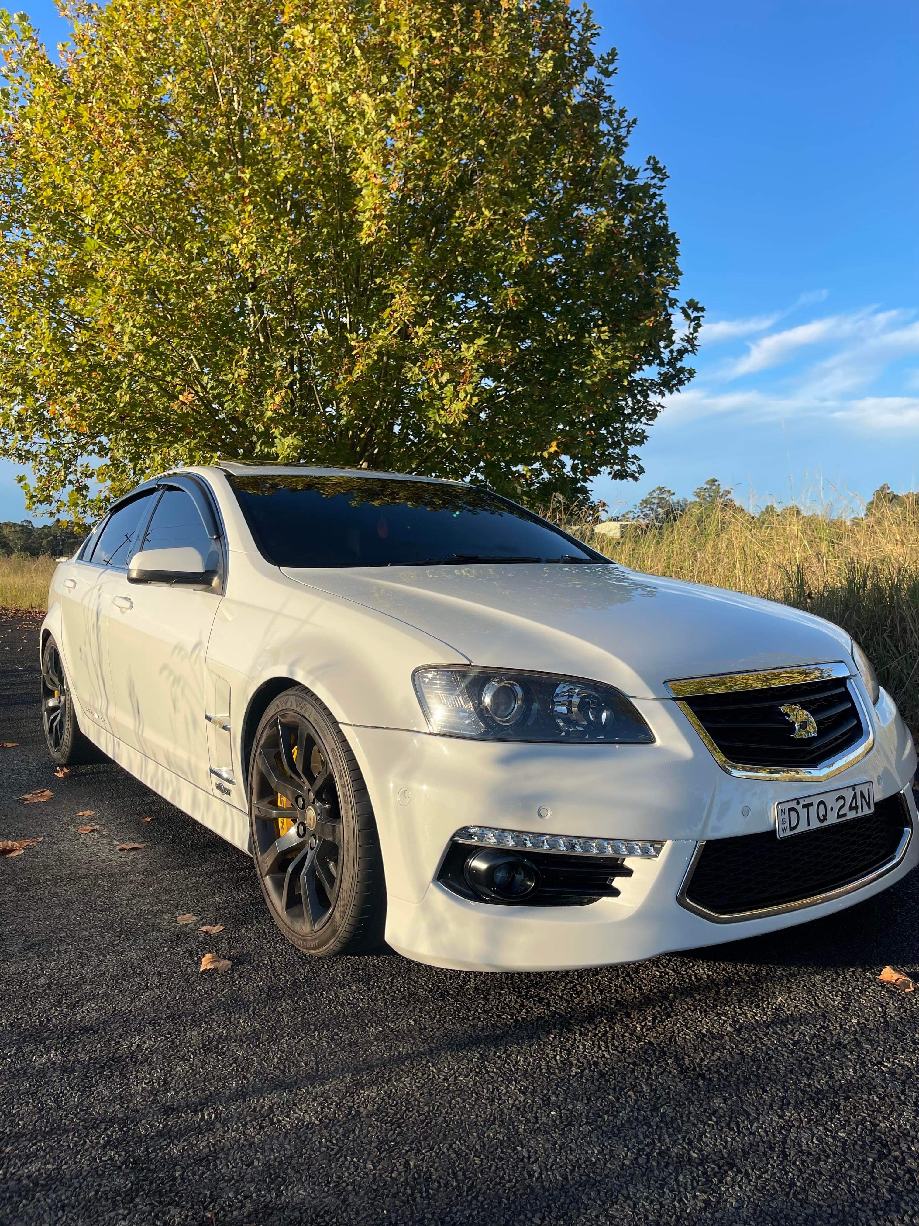 2012 HSV SENATOR E3 MY12 SIGNATURE 6 SP AUTO ACTIVE SEQ 4D SEDAN
