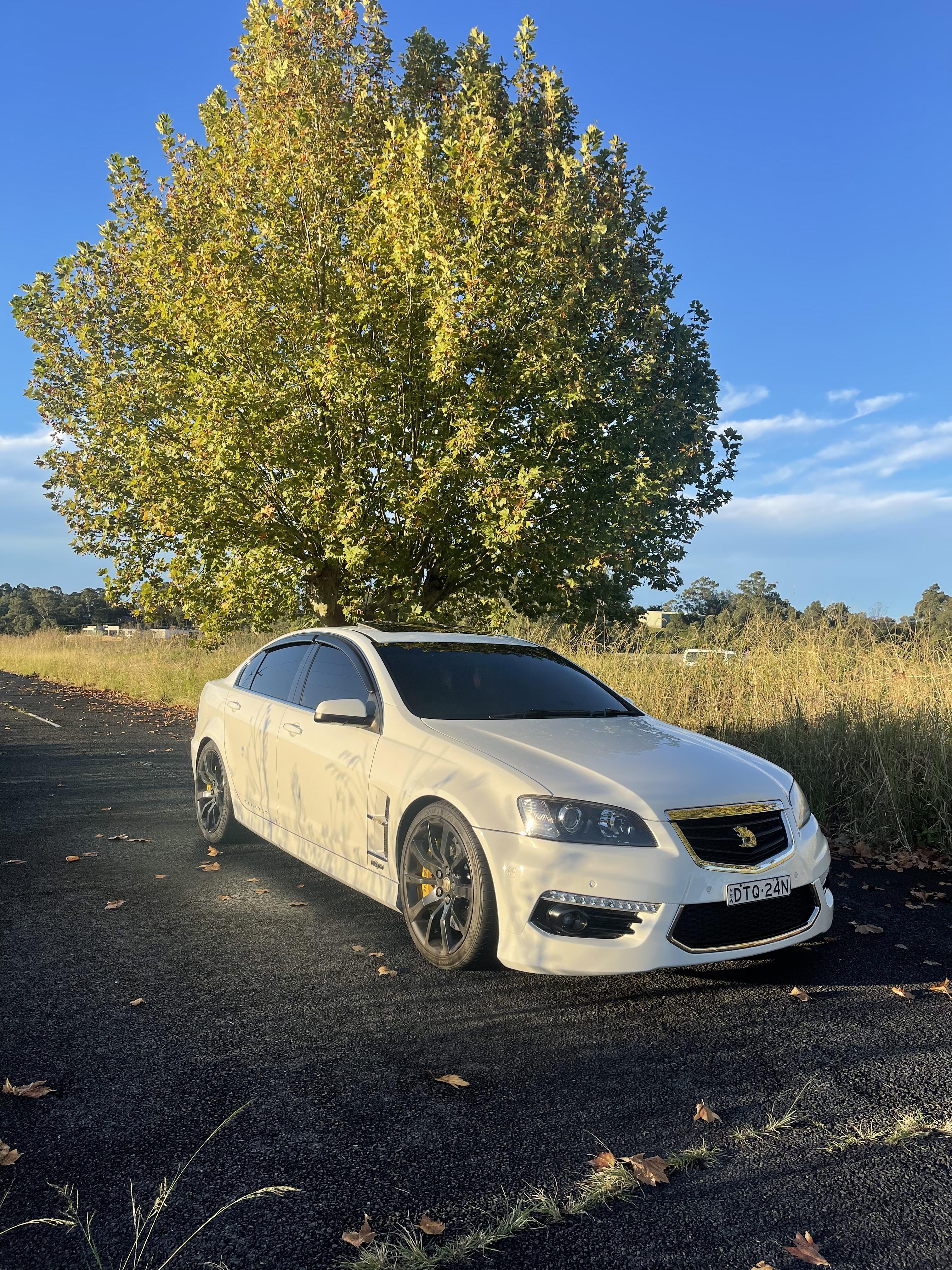 2012 HSV SENATOR E3 MY12 SIGNATURE 6 SP AUTO ACTIVE SEQ 4D SEDAN