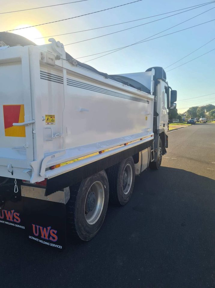 2013 MERCEDES BENZ ACTROS TIPPER