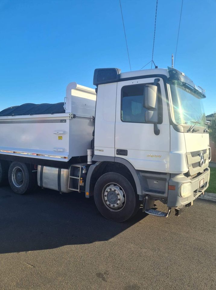 2013 MERCEDES BENZ ACTROS TIPPER