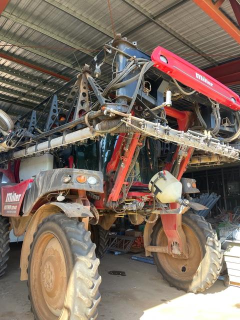 2017 MILLER NITRO 5240 SELF PROPELLED SPRAY RIG