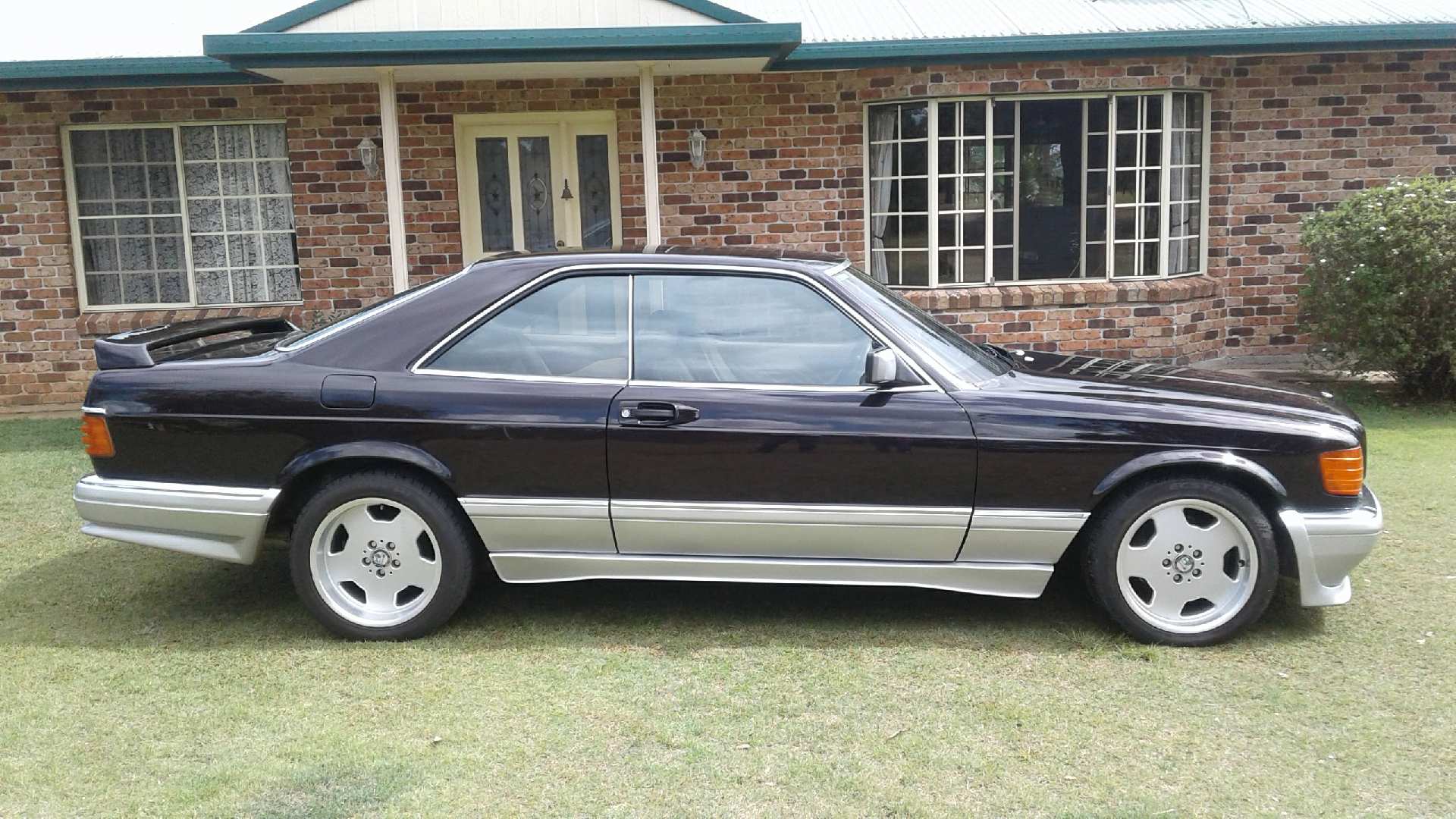 1989 MERCEDES-BENZ 560 SEC 4 SP AUTOMATIC 2D COUPE