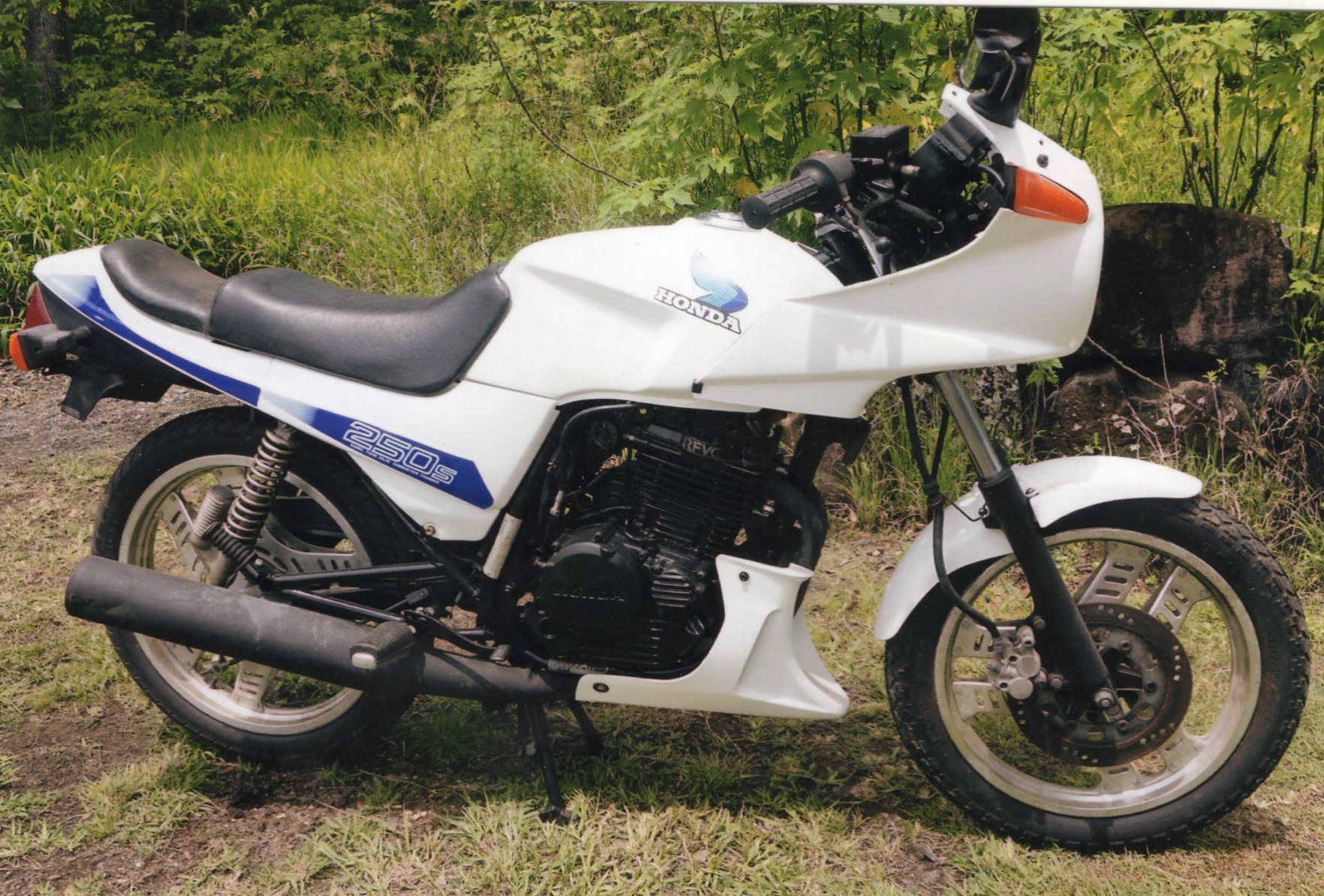 1985 HONDA CBX250 250CC ROAD