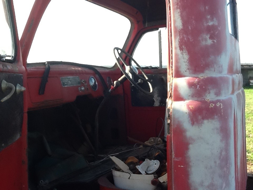 1966 INTERNATIONAL R180 TRUCK