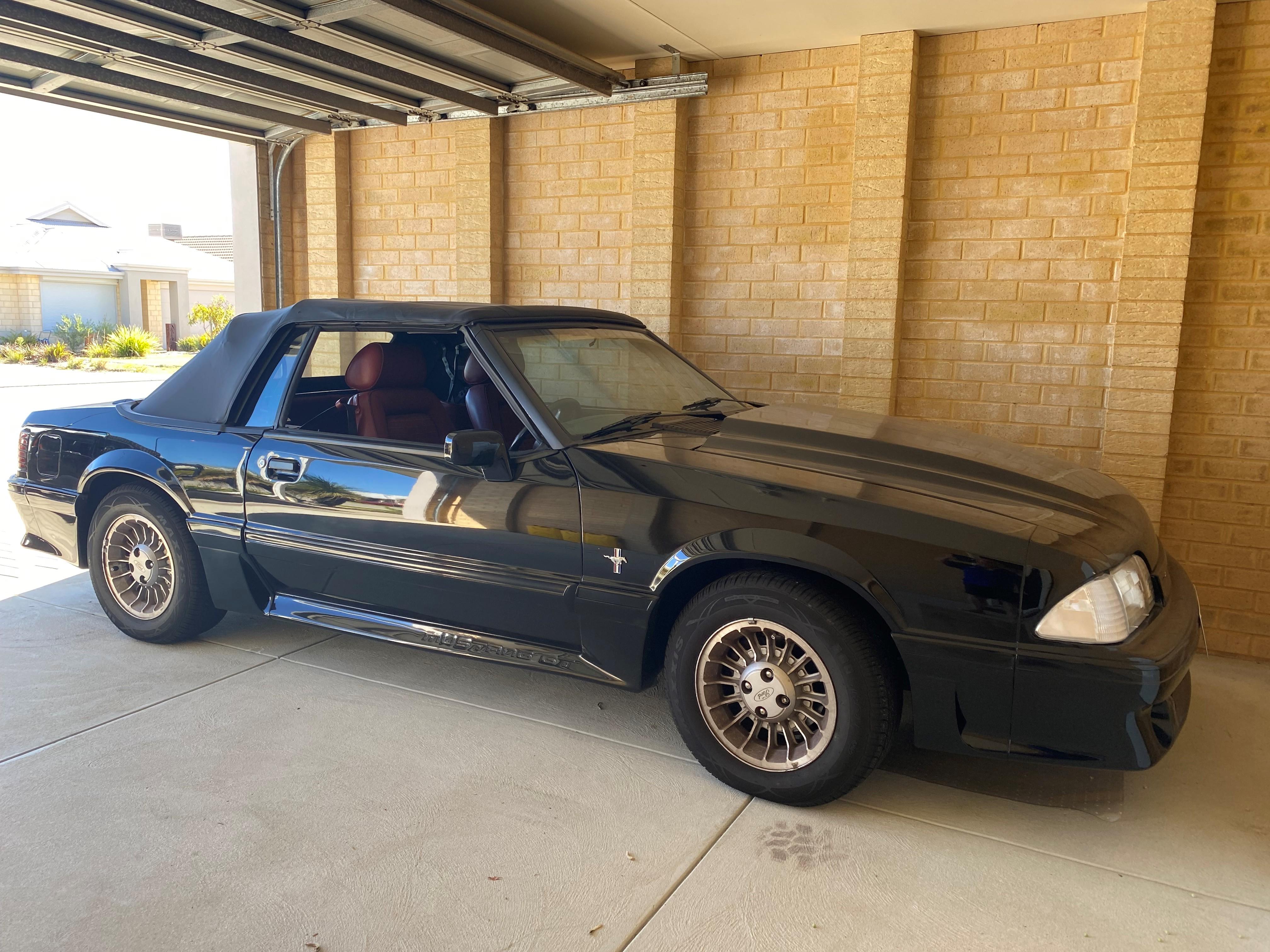 1989 FORD MUSTANG GT CONVERTIBLE