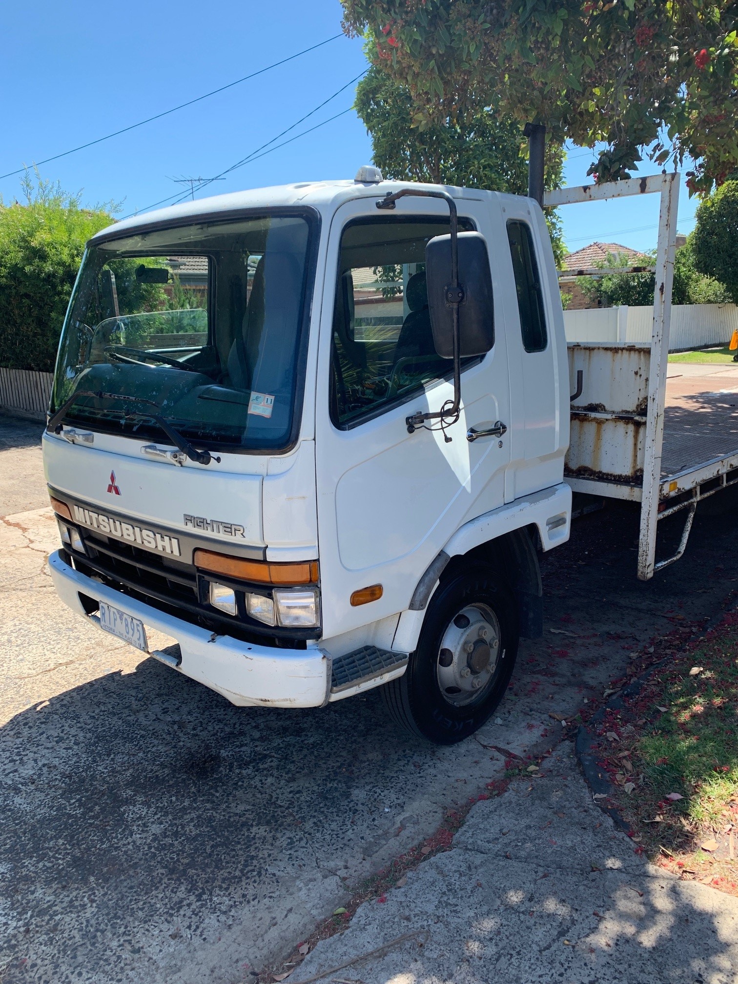 2002 MITSUBISHI FIGTHER TRAY