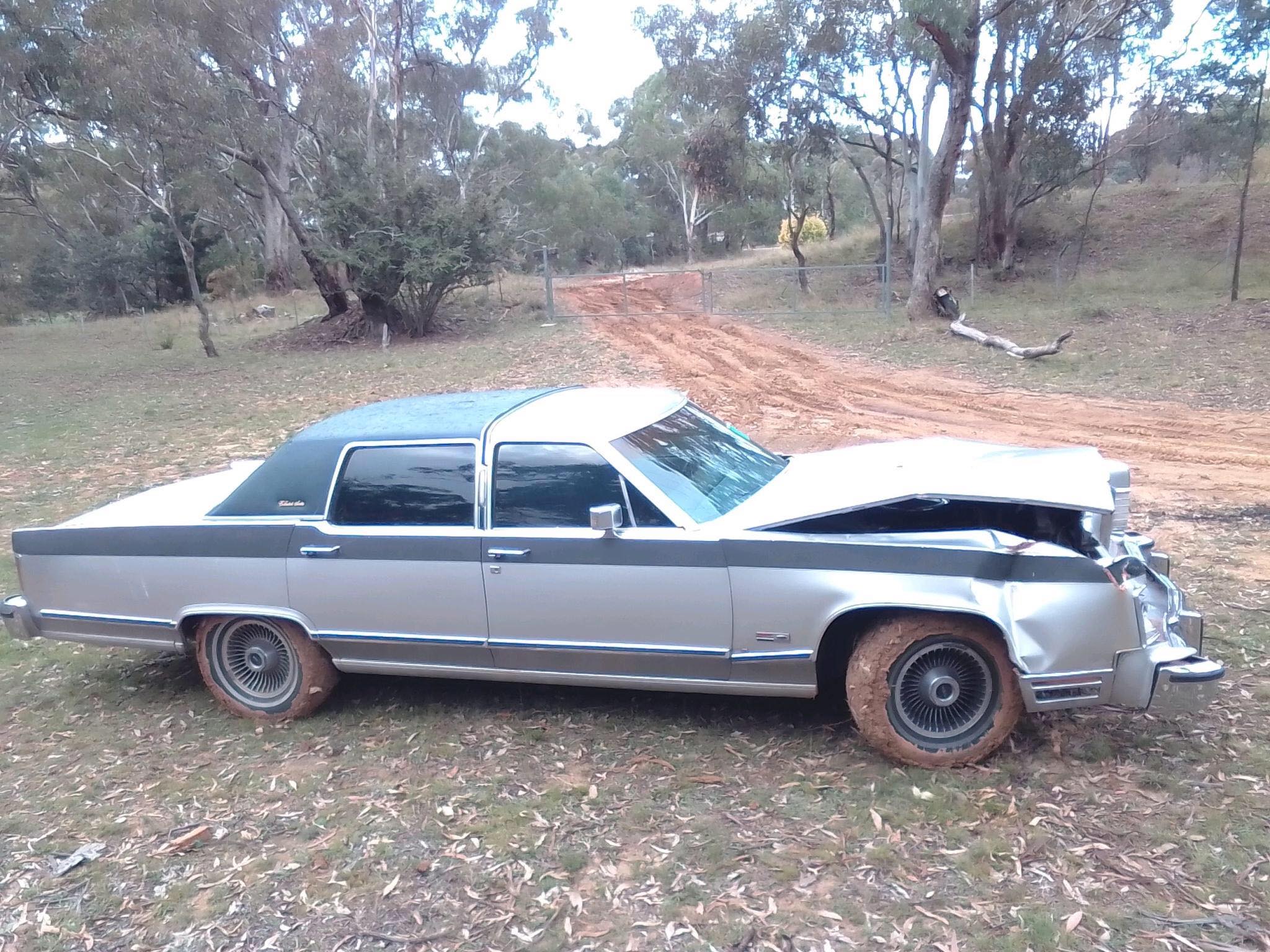 1979 LINCOLN CONTINENTAL SEDAN