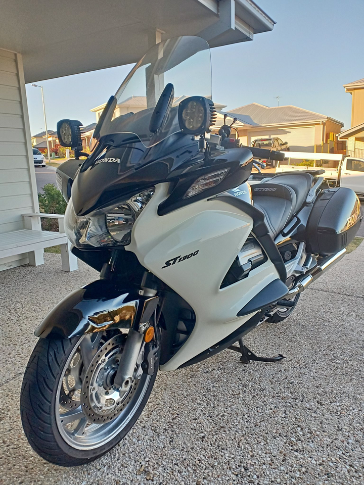 2006 HONDA ST1300A ROAD