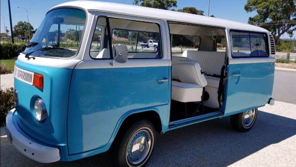 1976 VOLKSWAGEN KOMBI VAN