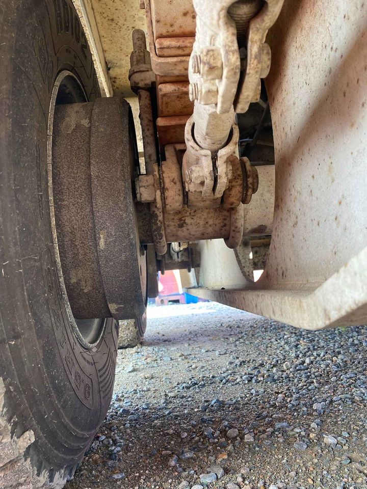 1990 LUSTY TANDEM LOW LOADER TRAILER