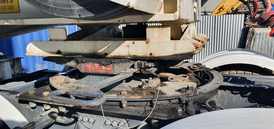 1990 LUSTY TANDEM LOW LOADER TRAILER