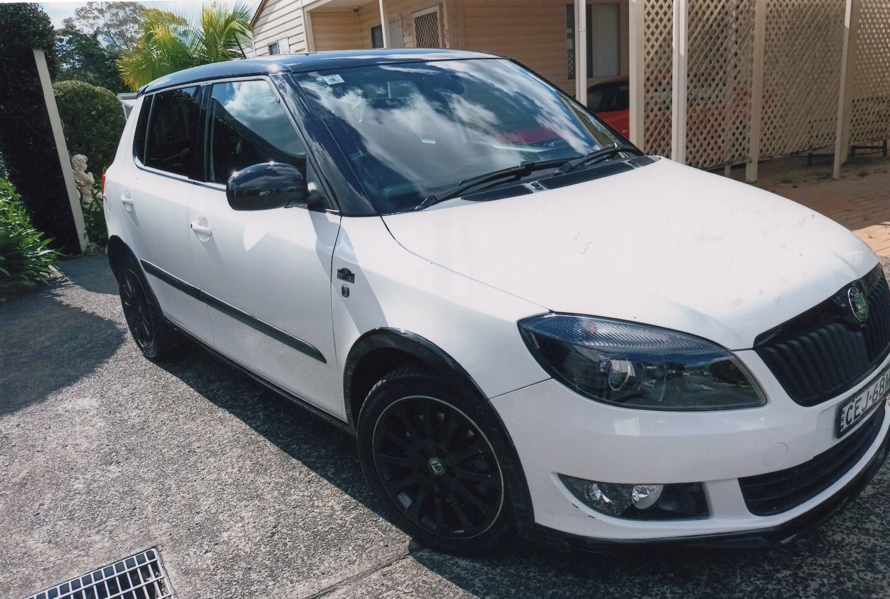 2011 SKODA FABIA MONTE CARLO HATCHBACK