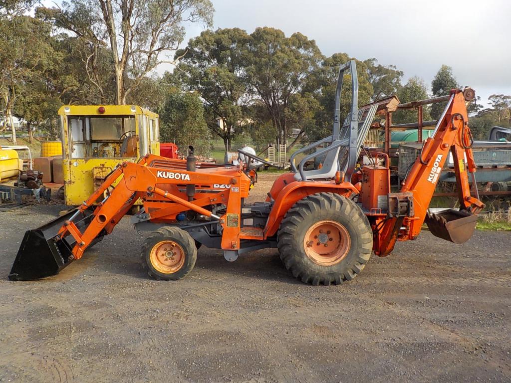 Kubota B20 Backhoe