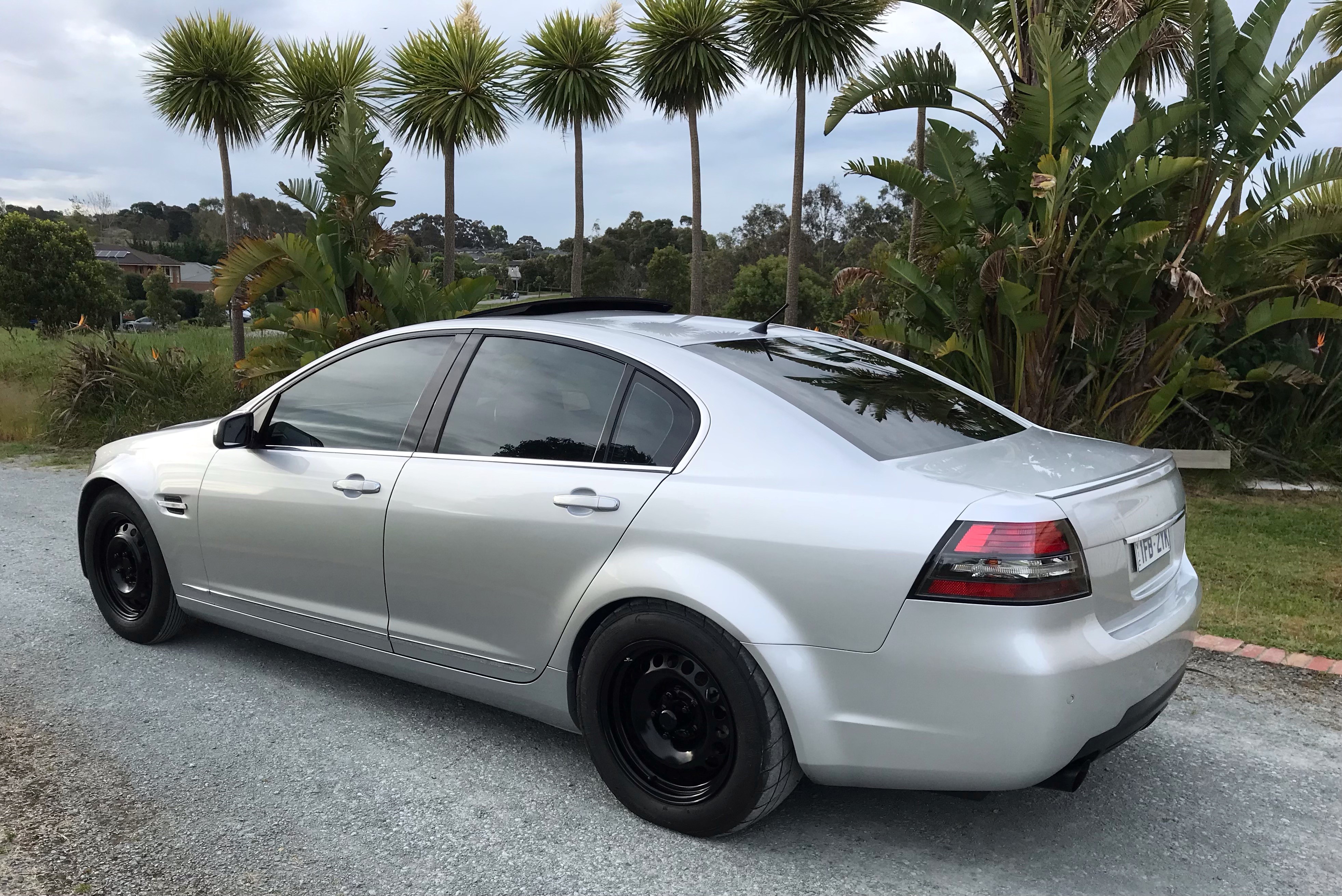 2013 HOLDEN CALAIS VE II SEDAN
