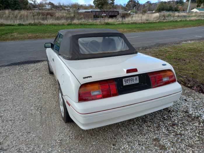 1989 FORD CAPRI CONVERTIBLE