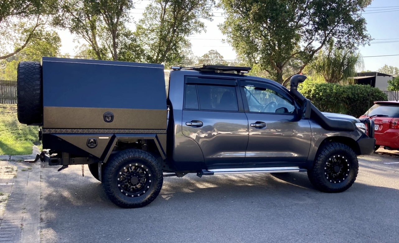 2015 TOYOTA LANDCRUISER LC200 DUAL CAB UTILITY