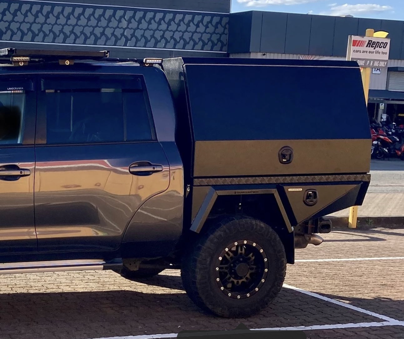 2015 TOYOTA LANDCRUISER LC200 DUAL CAB UTILITY