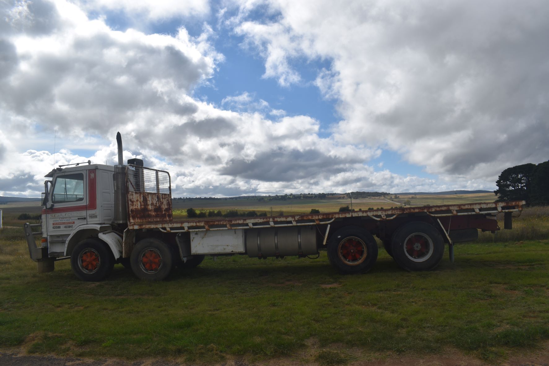 1985 SCANIA P92M TWIN STEER TRAY