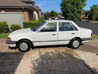 1989 FORD LASER GL SEDAN