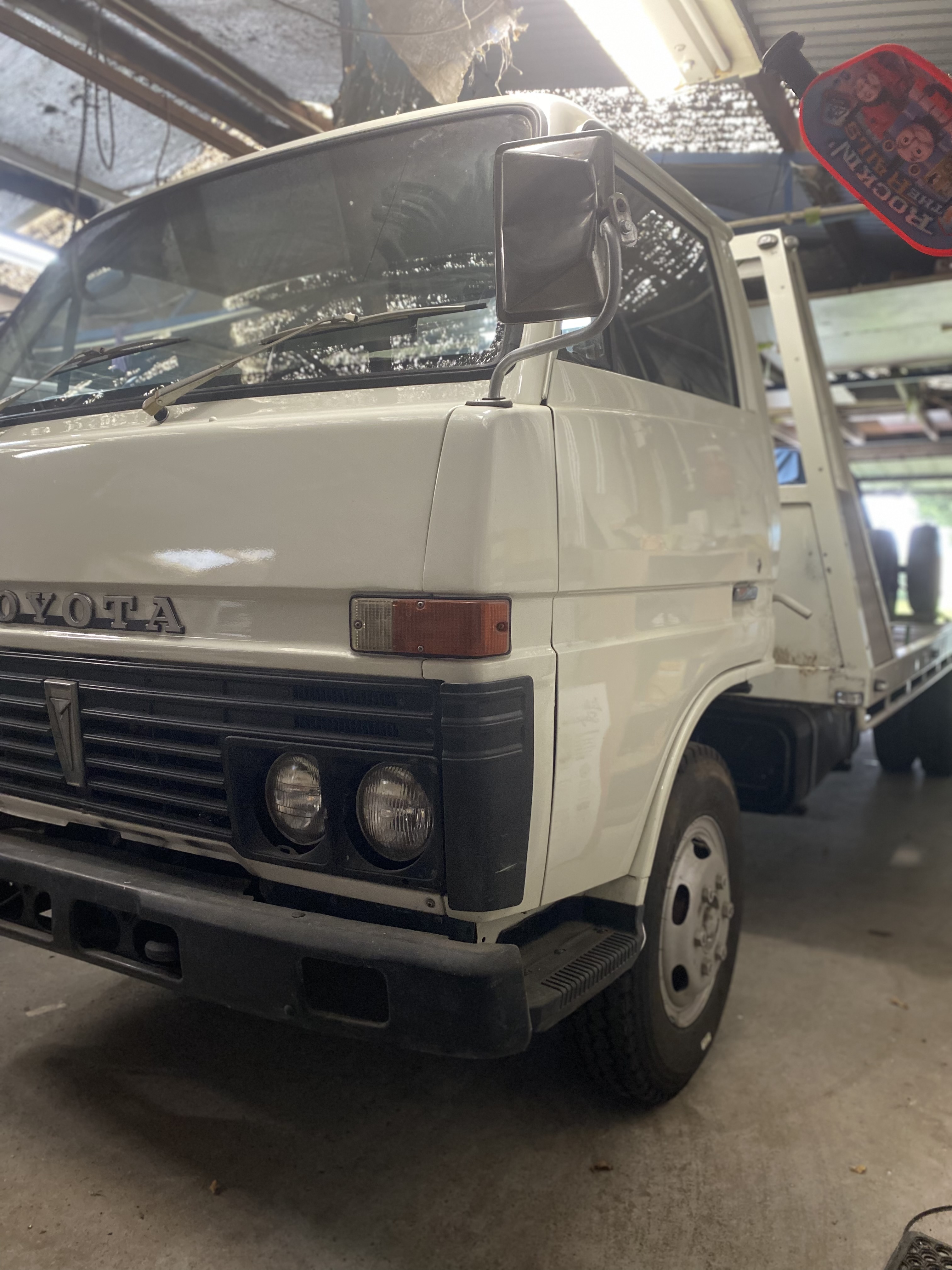 1979 TOYOTA DYNA BANANA BACK TOW TRUCK 