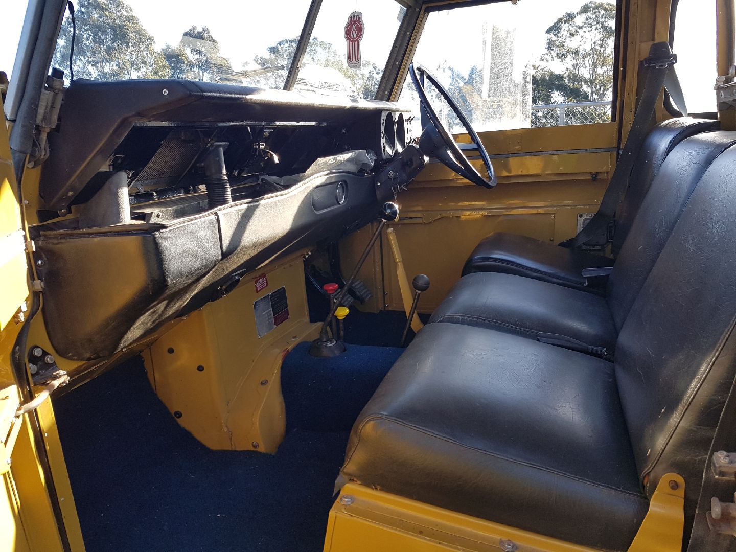 1975 LAND ROVER (4x4) LWB 1240KG 4 SP MANUAL 4X4 TRAY