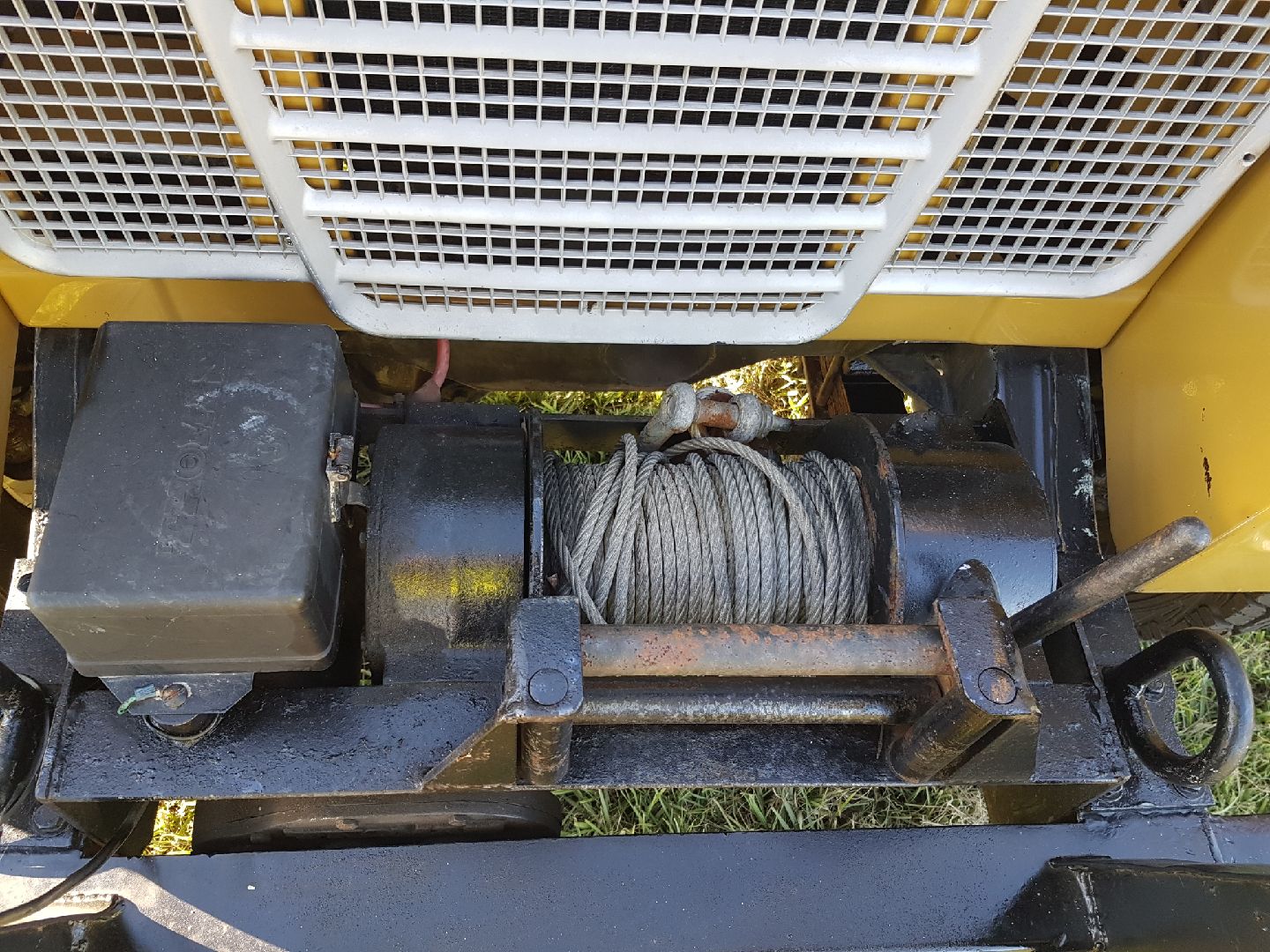 1975 LAND ROVER (4x4) LWB 1240KG 4 SP MANUAL 4X4 TRAY