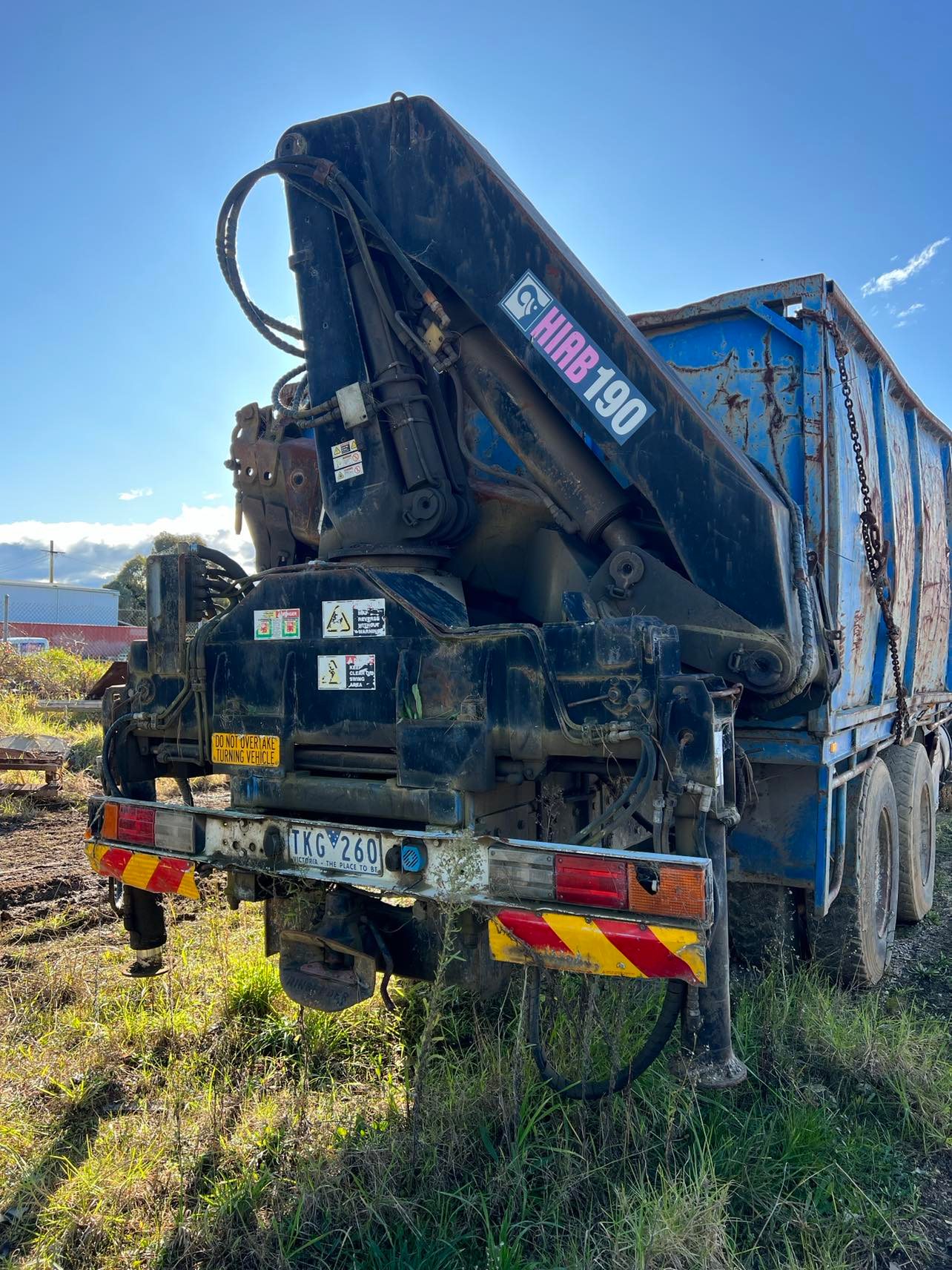 1990 NISSAN UD CRANE TRUCK & TAG TRAILER