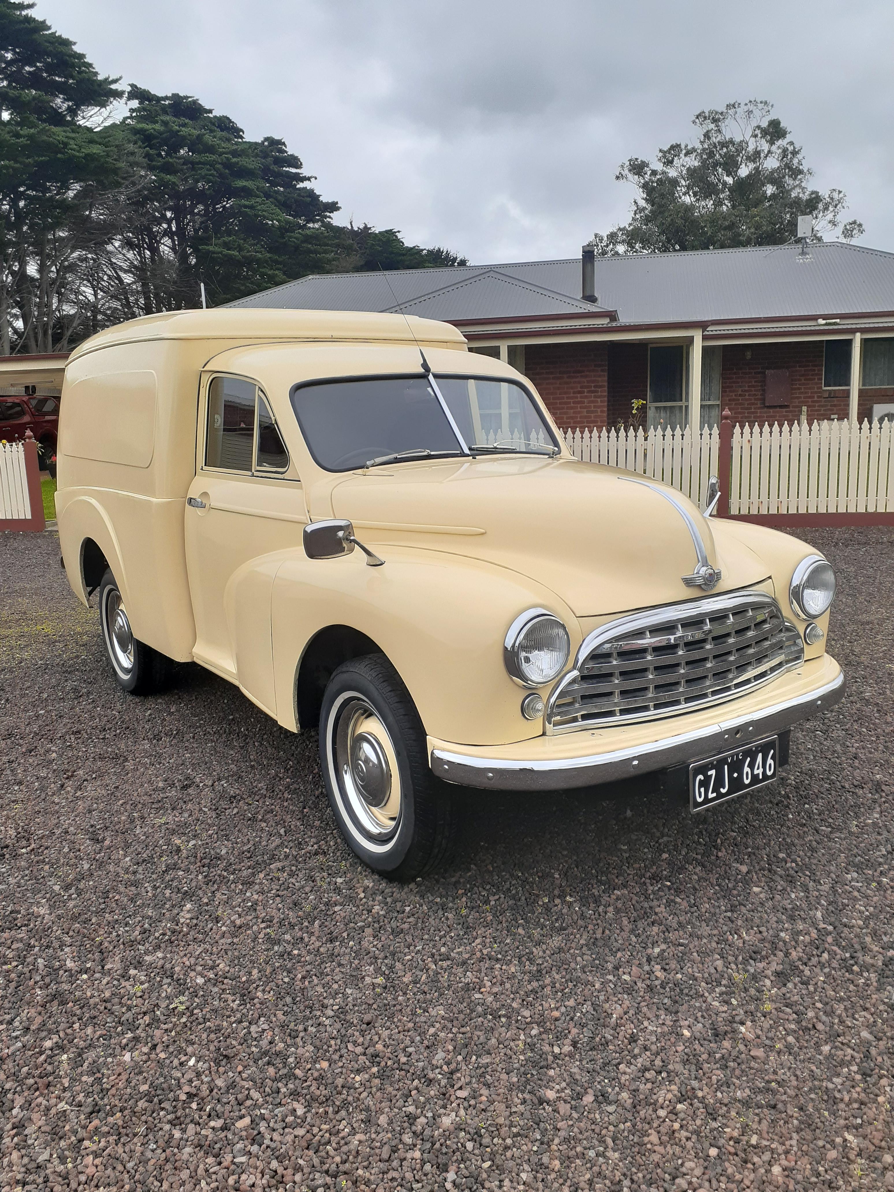 1953 MORRIS COWLEY J TYPE VAN