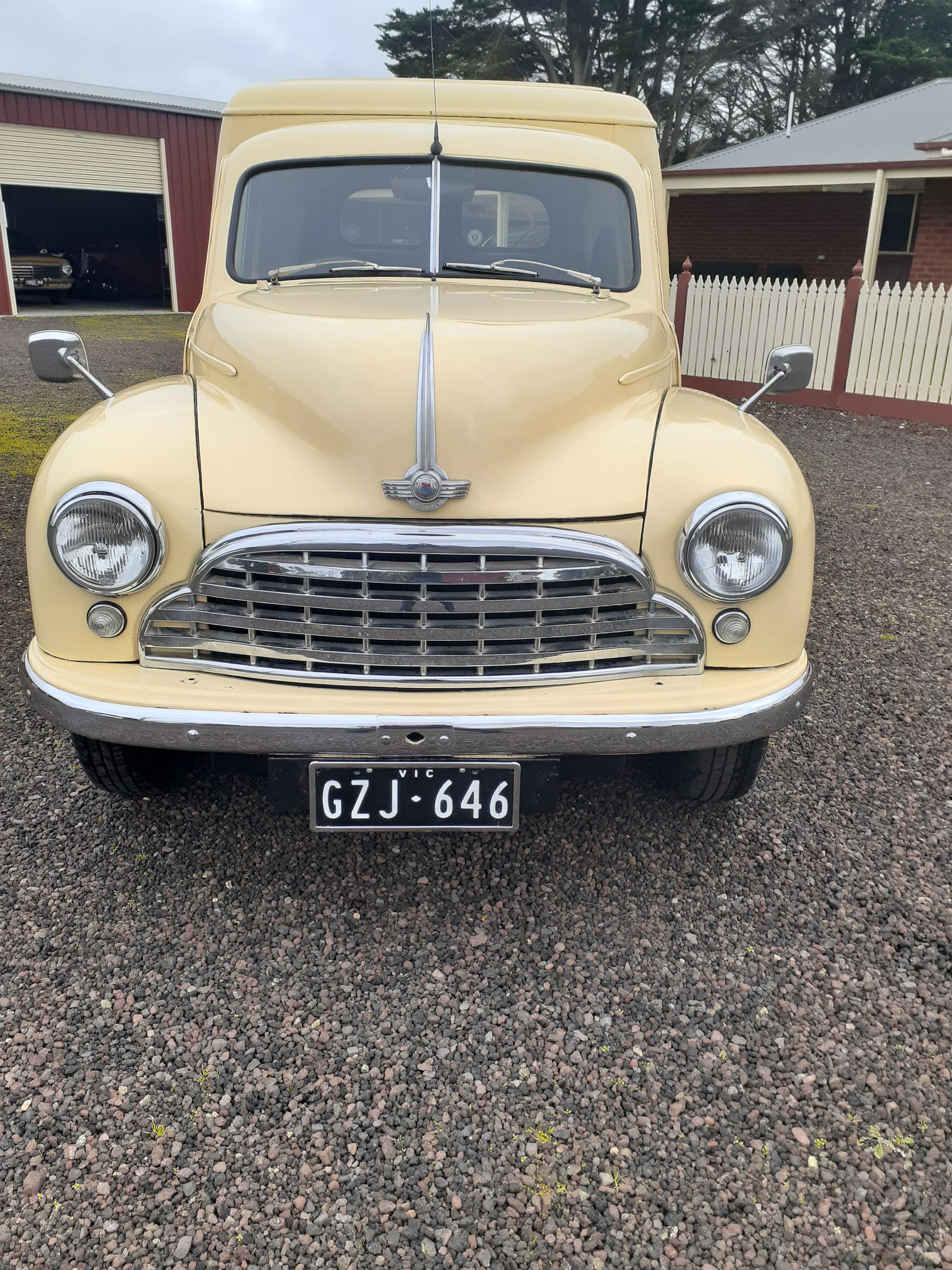 1953 MORRIS COWLEY J TYPE VAN