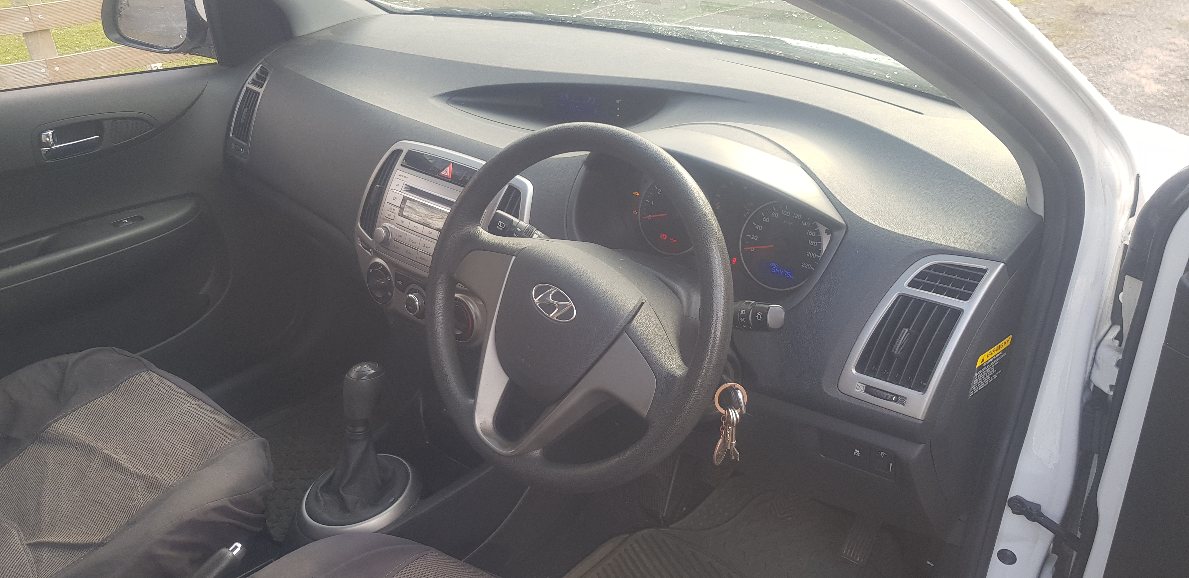 2015 HYUNDAI i20 6 SP MANUAL HATCHBACK