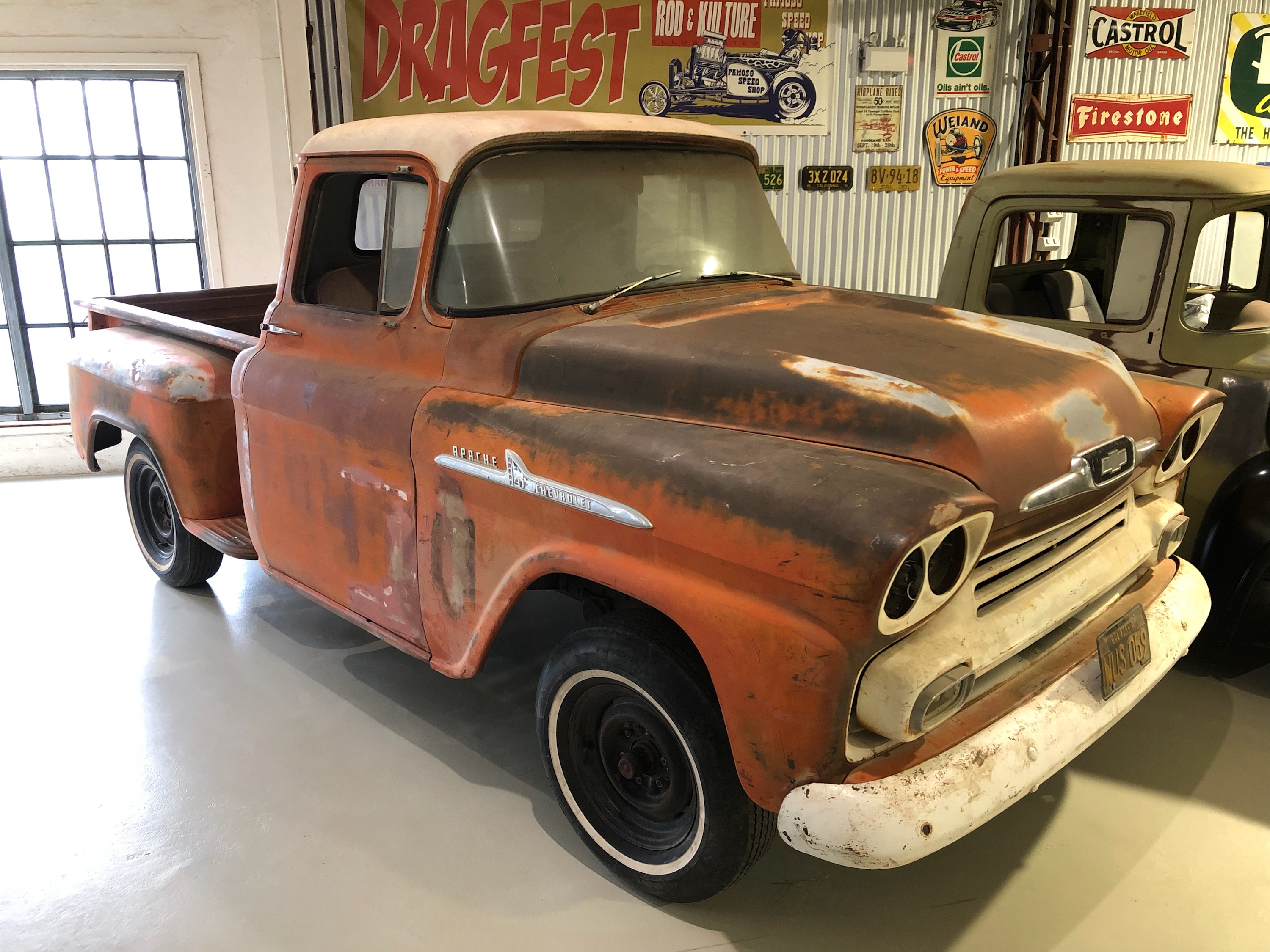 1958 CHEVROLET APACHE SWB STEP SIDE PICKUP