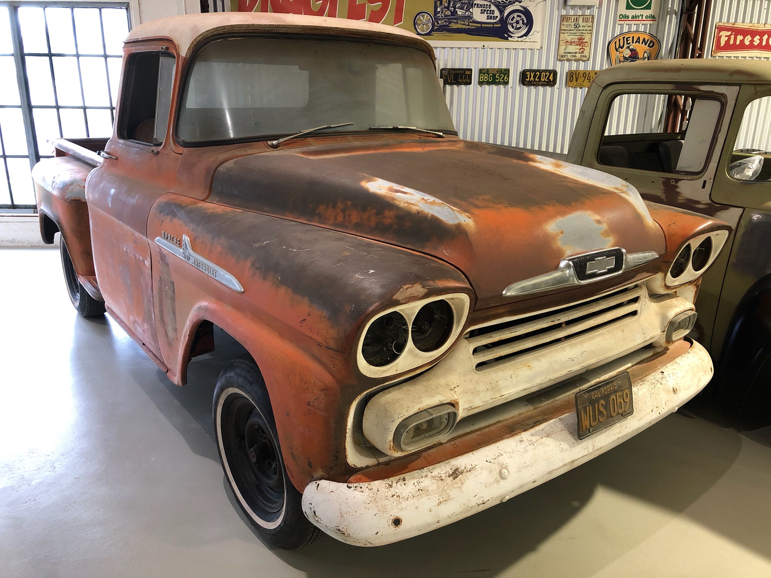 1958 CHEVROLET APACHE SWB STEP SIDE PICKUP