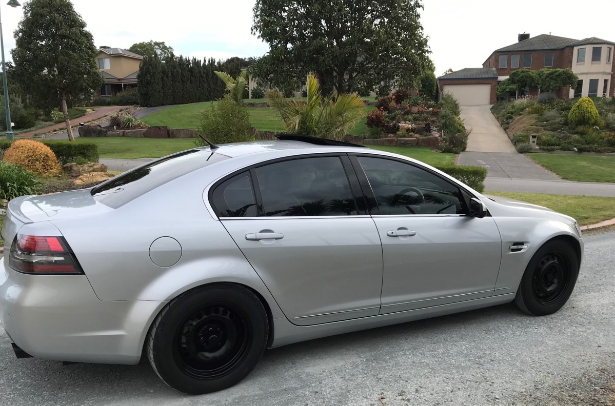 2013 HOLDEN CALAIS VE II SEDAN