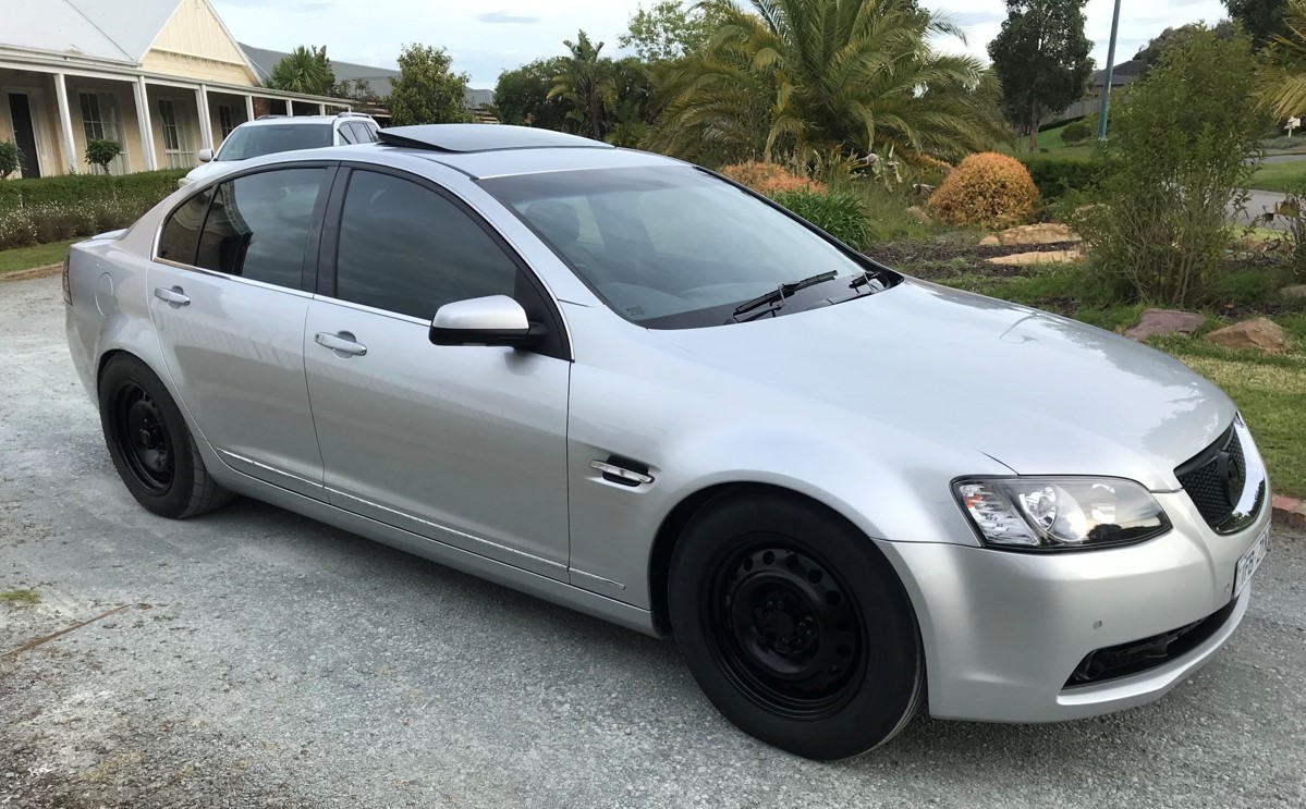 2013 HOLDEN CALAIS VE II SEDAN