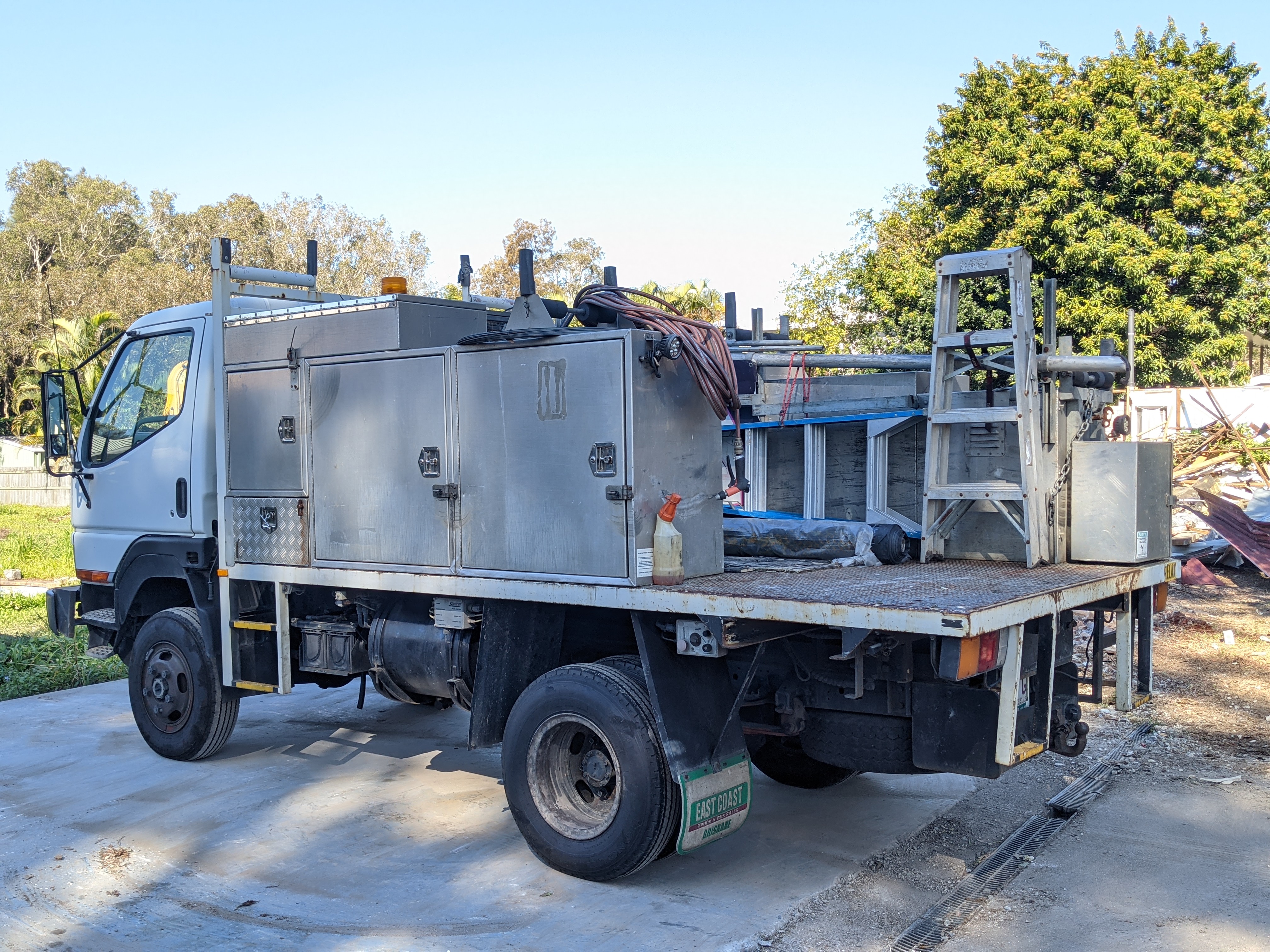 2003 MITSUBISHI CANTER SERVICE VEHICLE