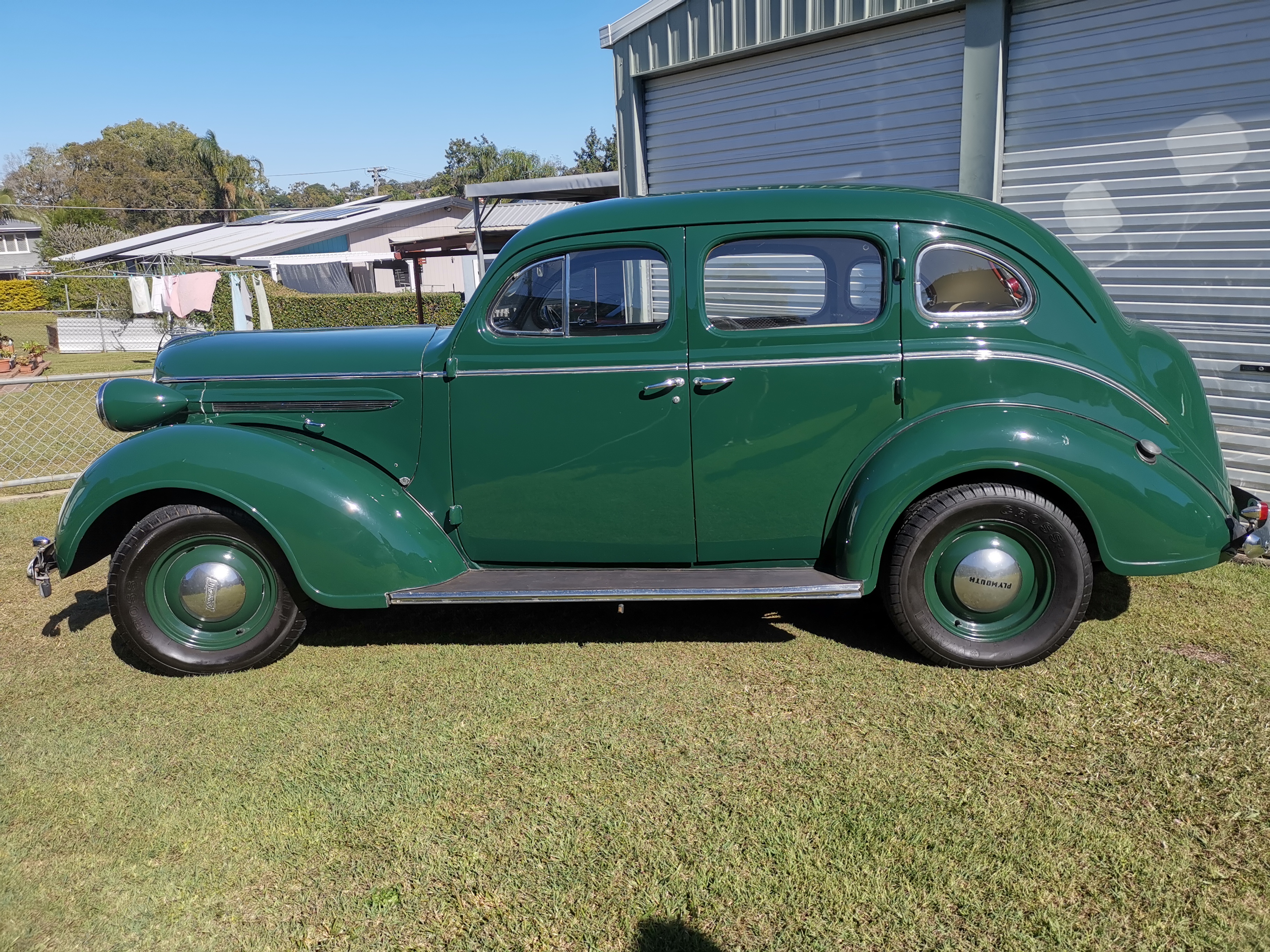 1937 PLYMOUTH P4 DELUXE