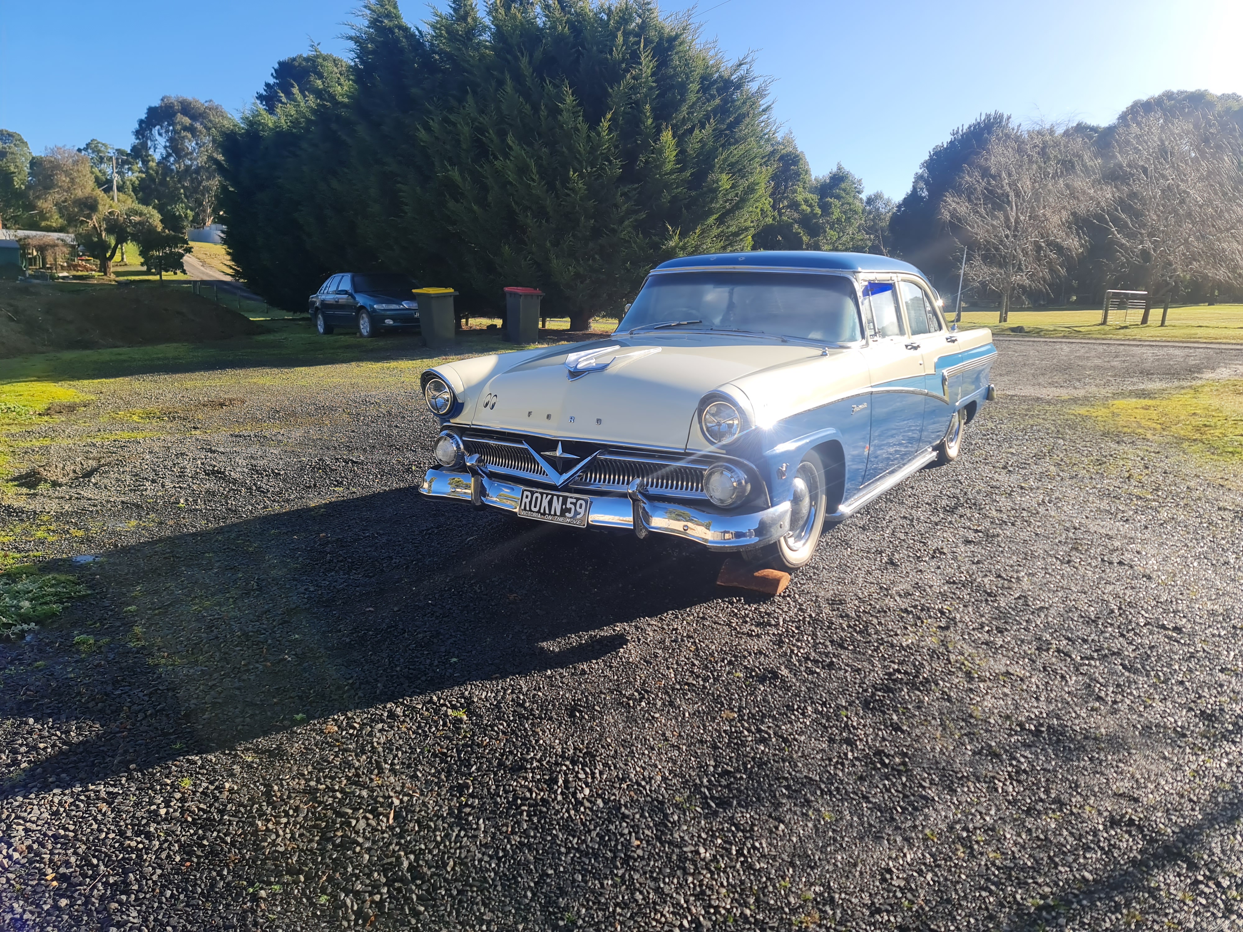 1959 FORD CUSTOMLINE SEDAN
