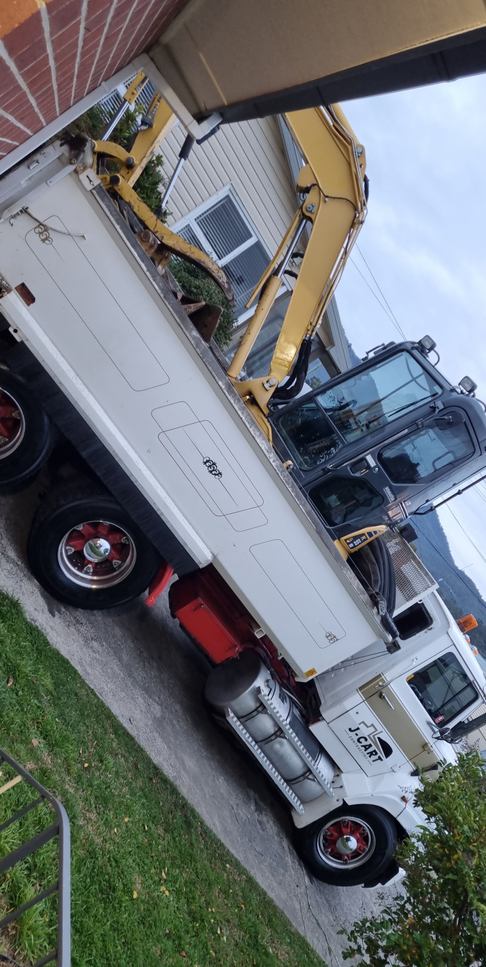 1990 FORD AEROMAX I9000 TIPPER