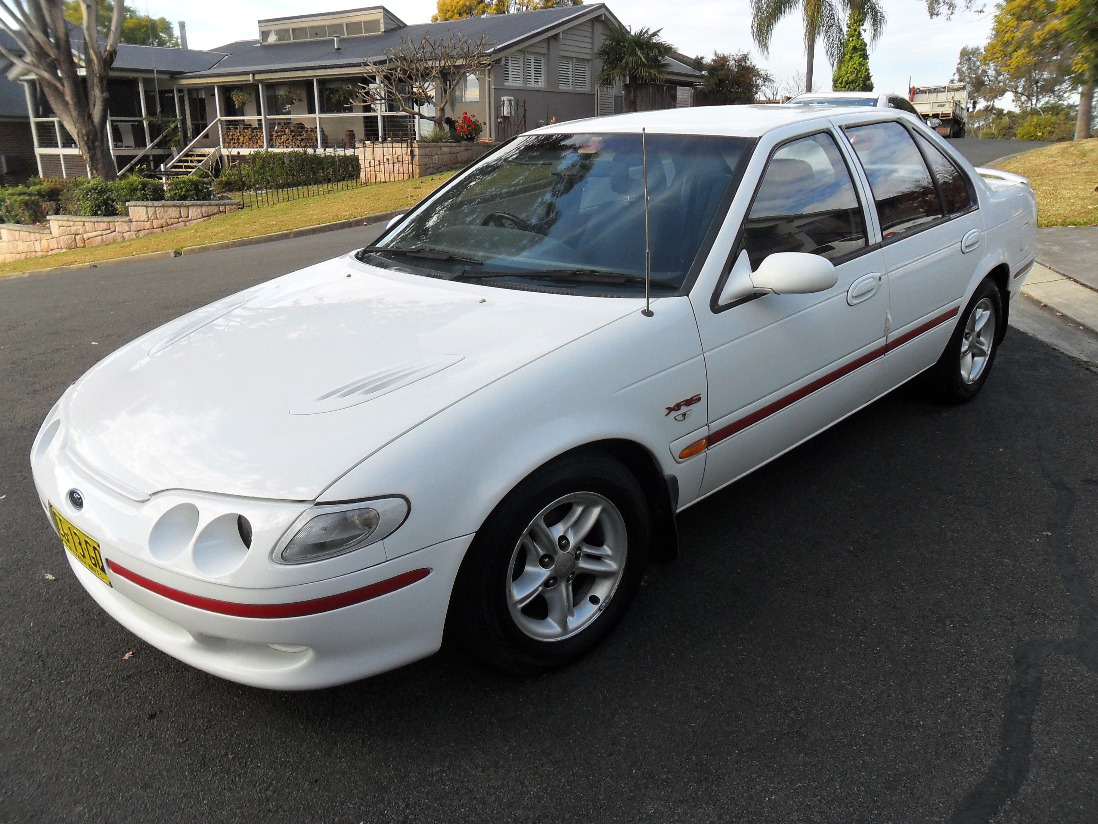 1995 FORD FALCON EF XR6 SEDAN