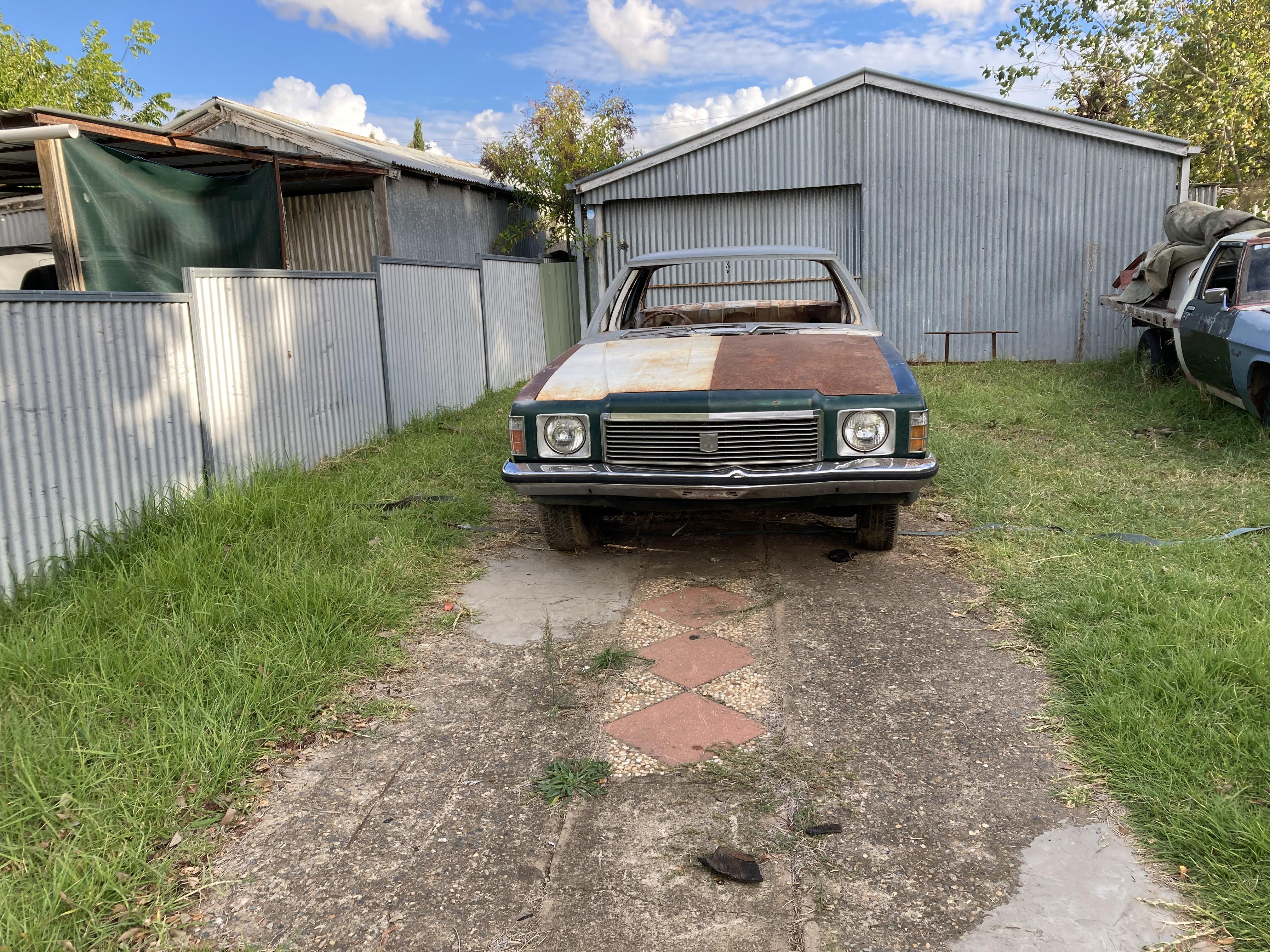 1974 HOLDEN KINGSWOOD HJ 3 SP MANUAL 4D SEDAN 