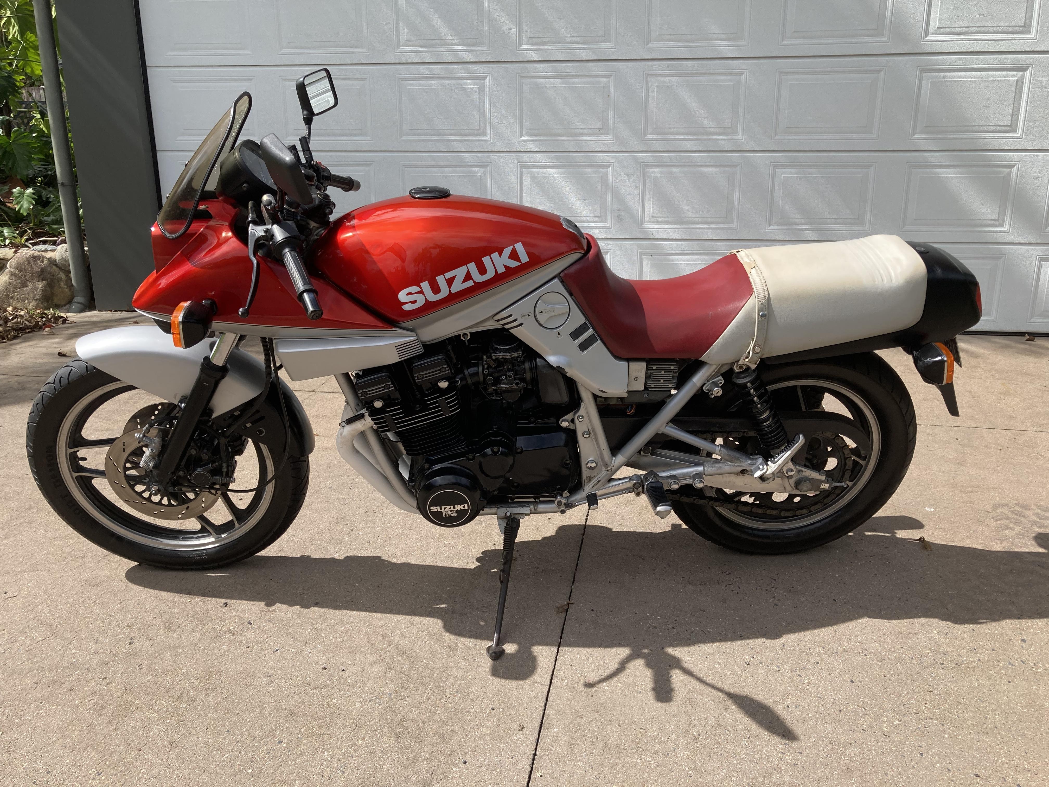 1985 SUZUKI KATANA GSX1100SE ROAD