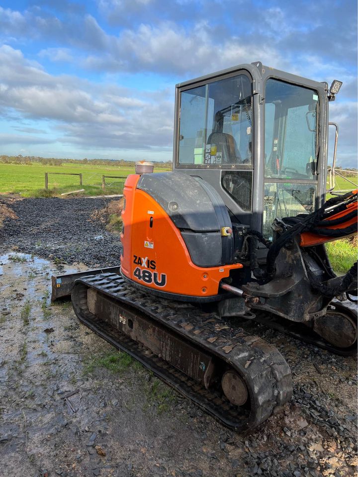 2013 HITACHI ZAXIS 48U EXCAVATOR