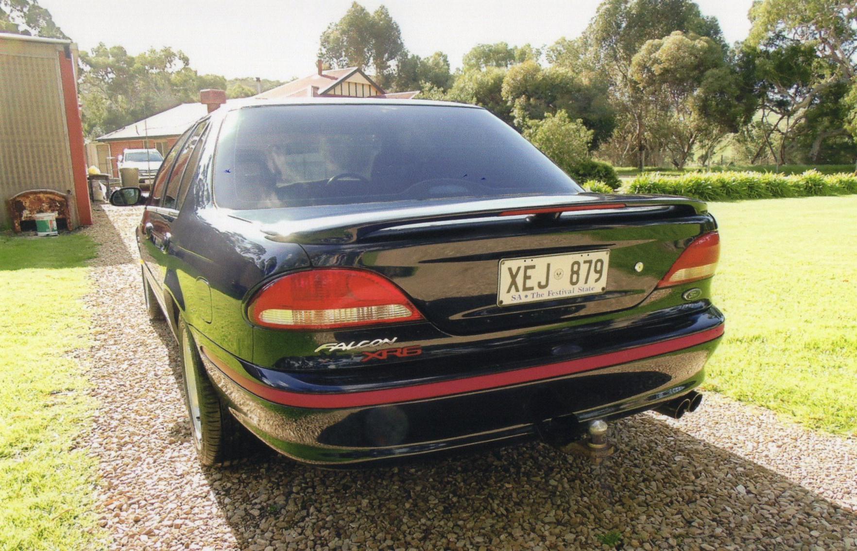 1995 FORD FALCON EF XR6 5 SP MANUAL 4D SEDAN
