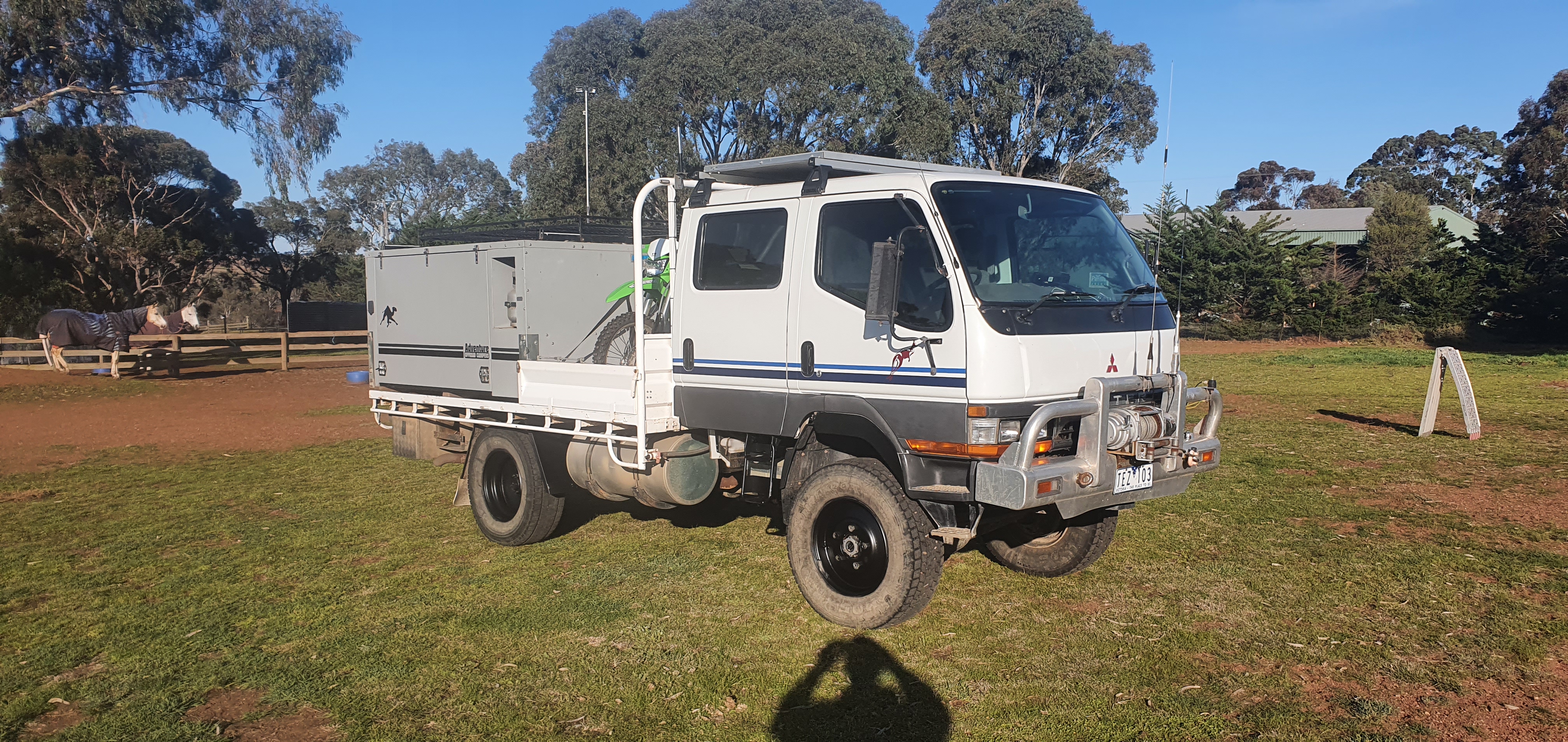 1998 MITSUBISHI CANTER 4X4 CREW CAB