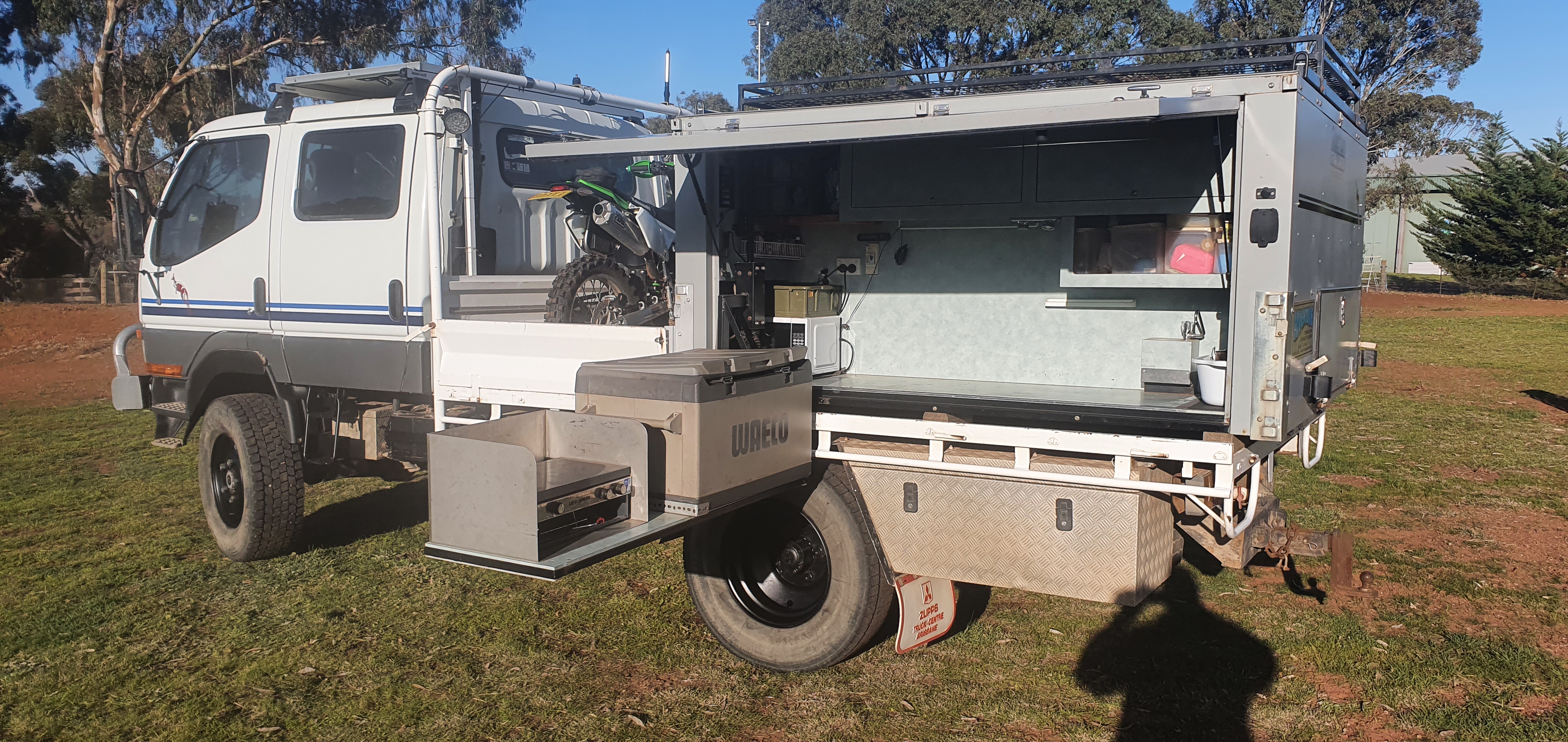 1998 MITSUBISHI CANTER 4X4 CREW CAB 