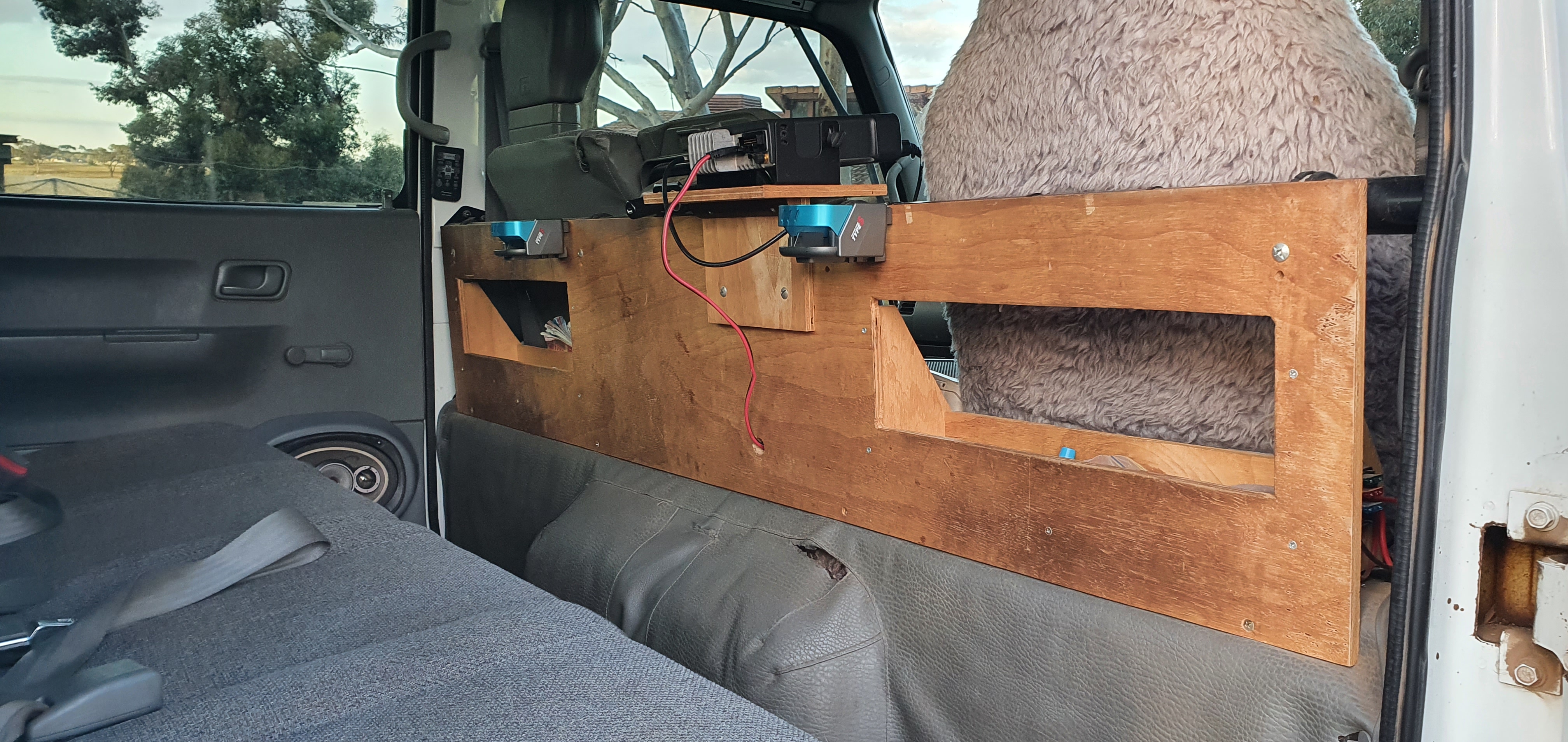1998 MITSUBISHI CANTER 4X4 CREW CAB 