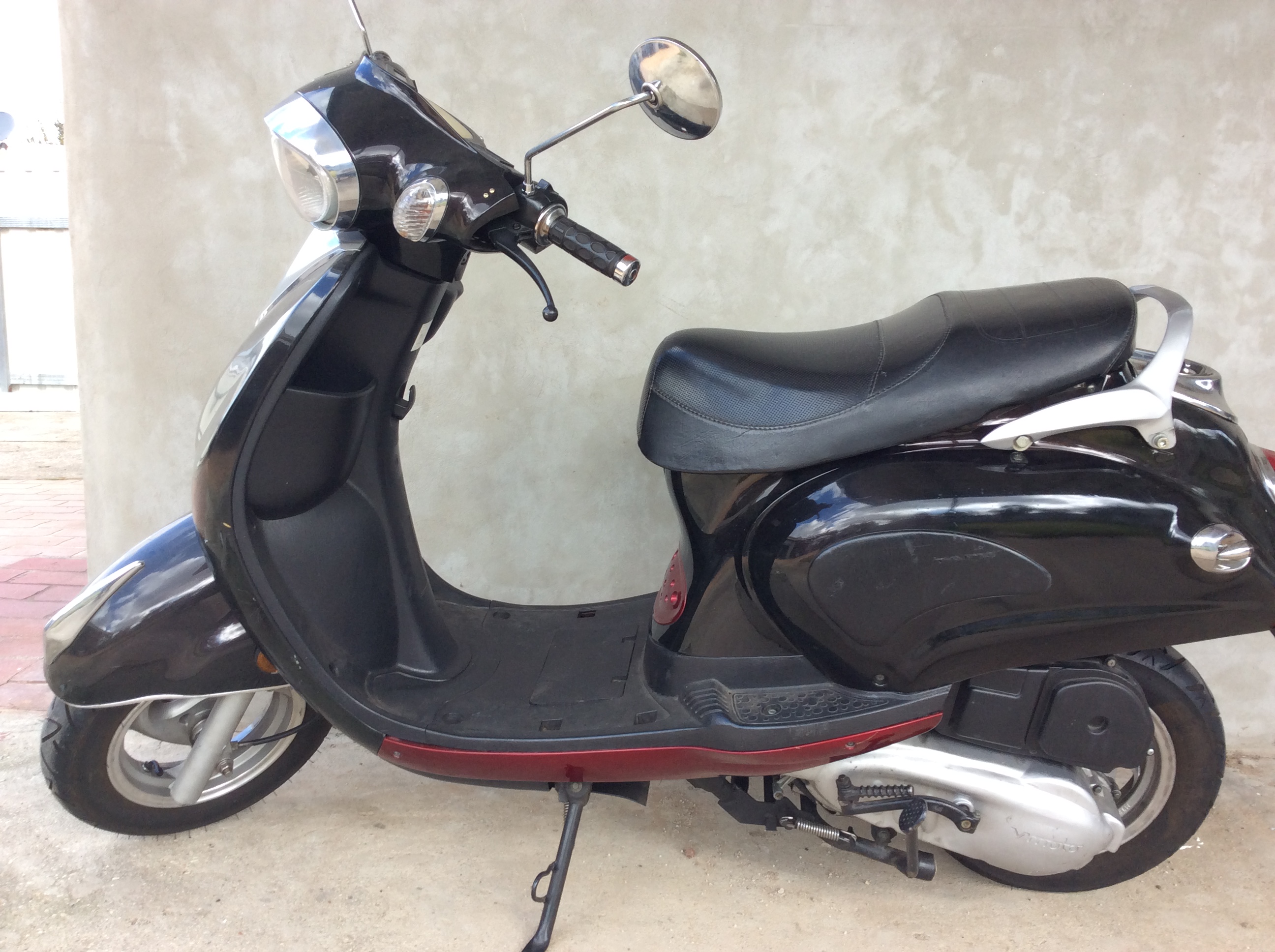 2007 VMOTO MONTEGO 150CC SCOOTER 