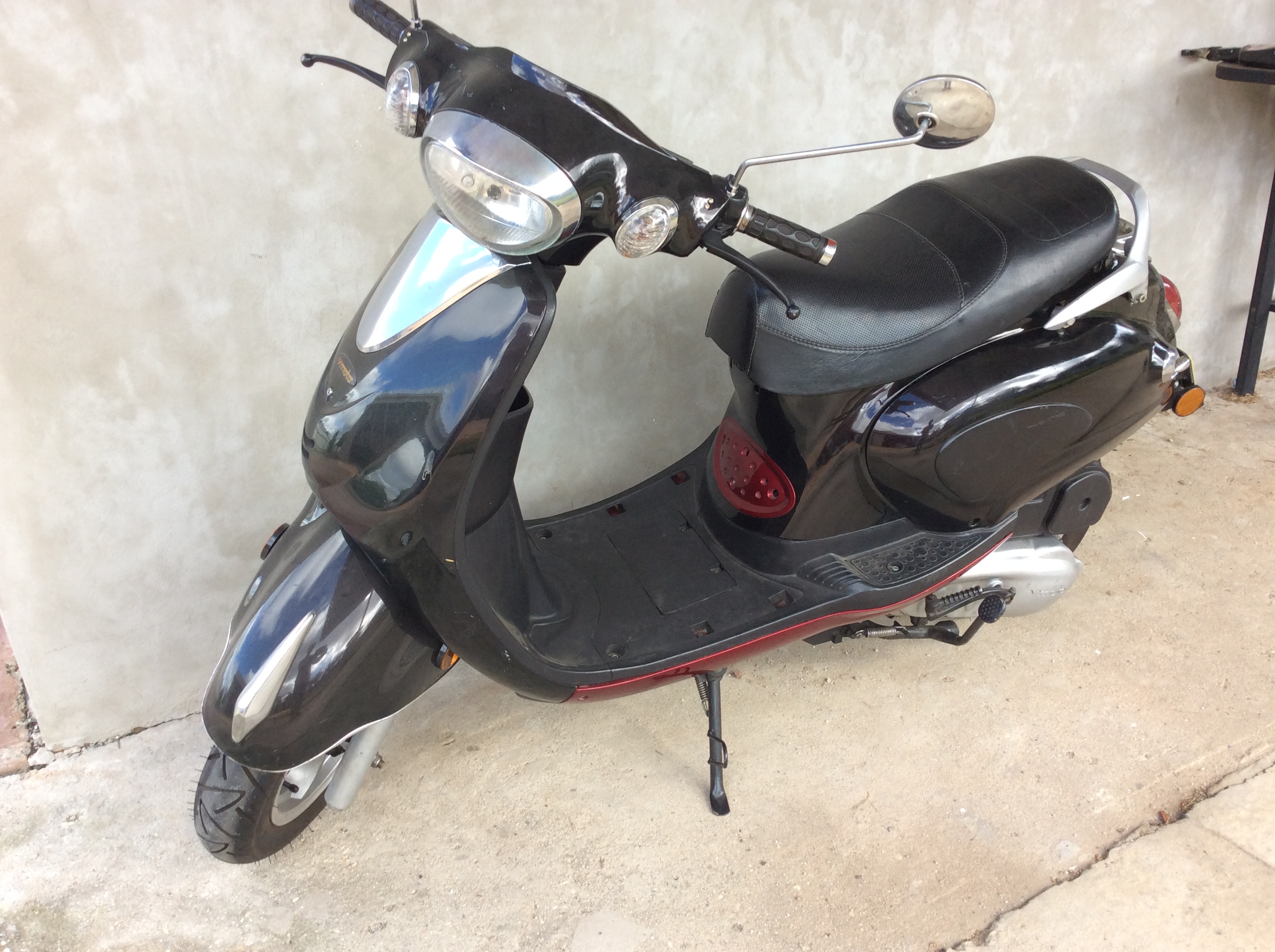 2007 VMOTO MONTEGO 150CC SCOOTER 