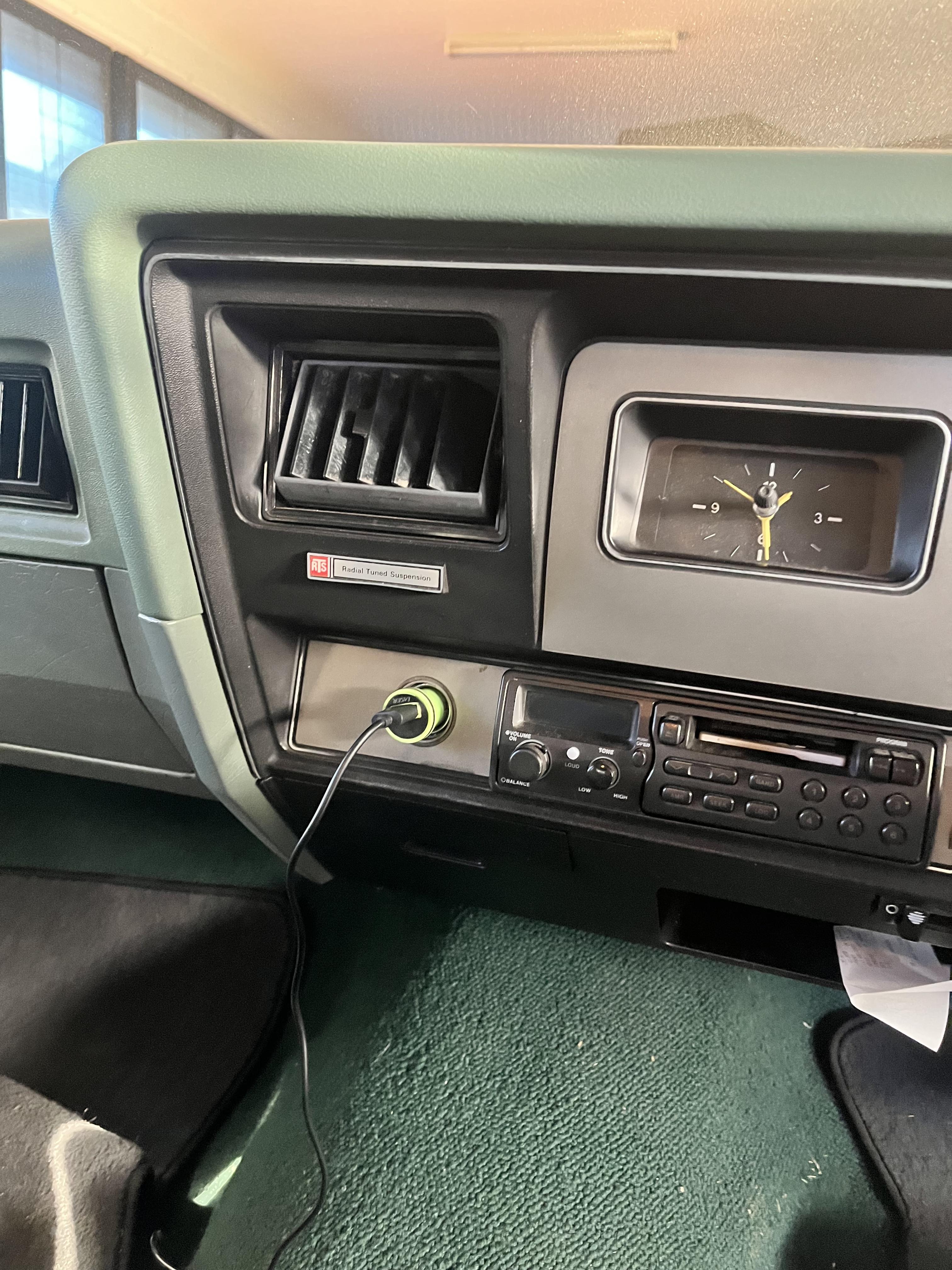 1979 HOLDEN KINGSWOOD HZ SL 3 SP AUTOMATIC 4D SEDAN